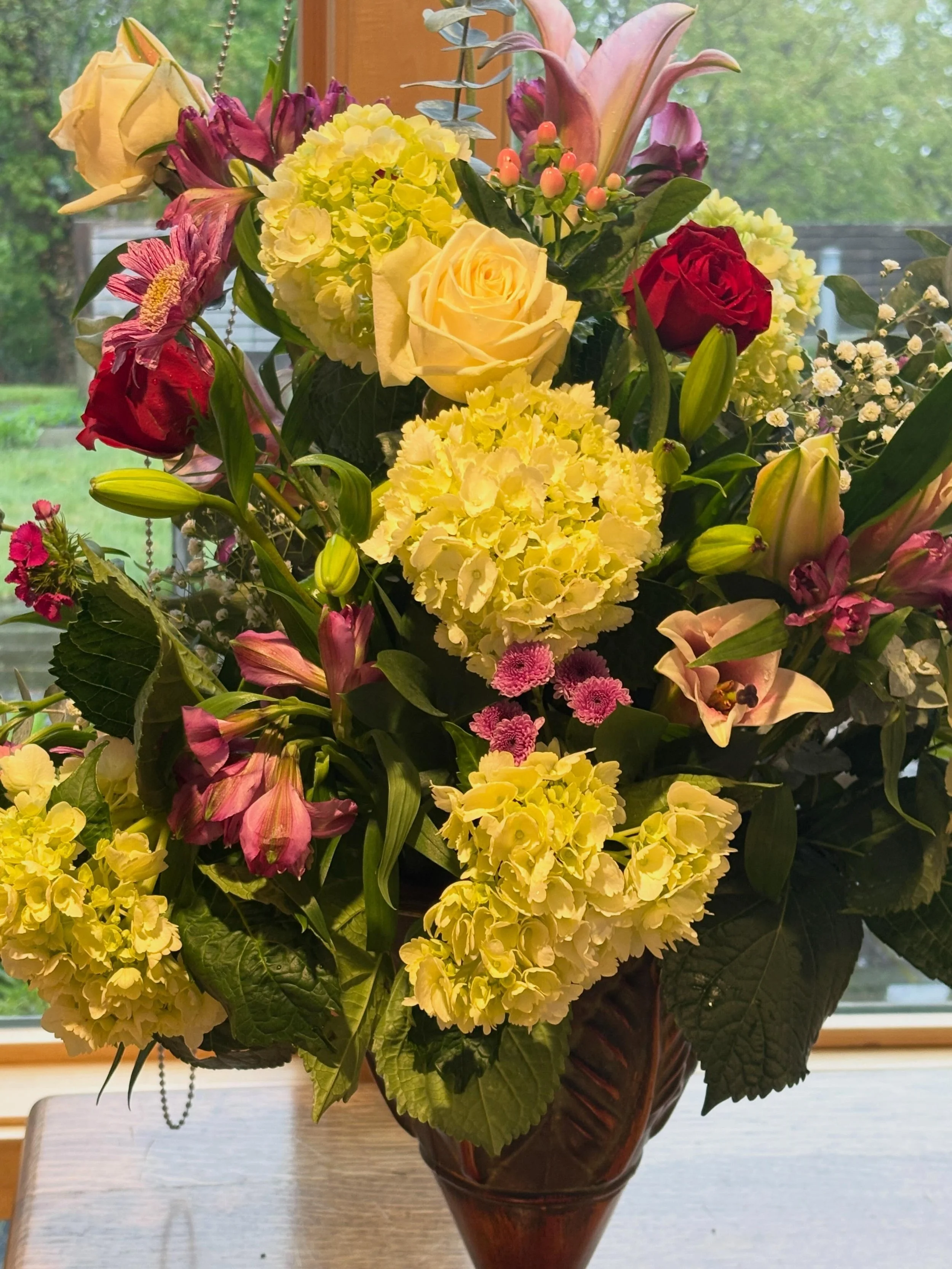 Feeling proud! My watercolor class has an art show at our gorgeous @easthampubliclibrary Last night was the opening reception. We filled both galleries! It is an impressive show! My students gifted me with these gorgeous flowers arranged by the talen