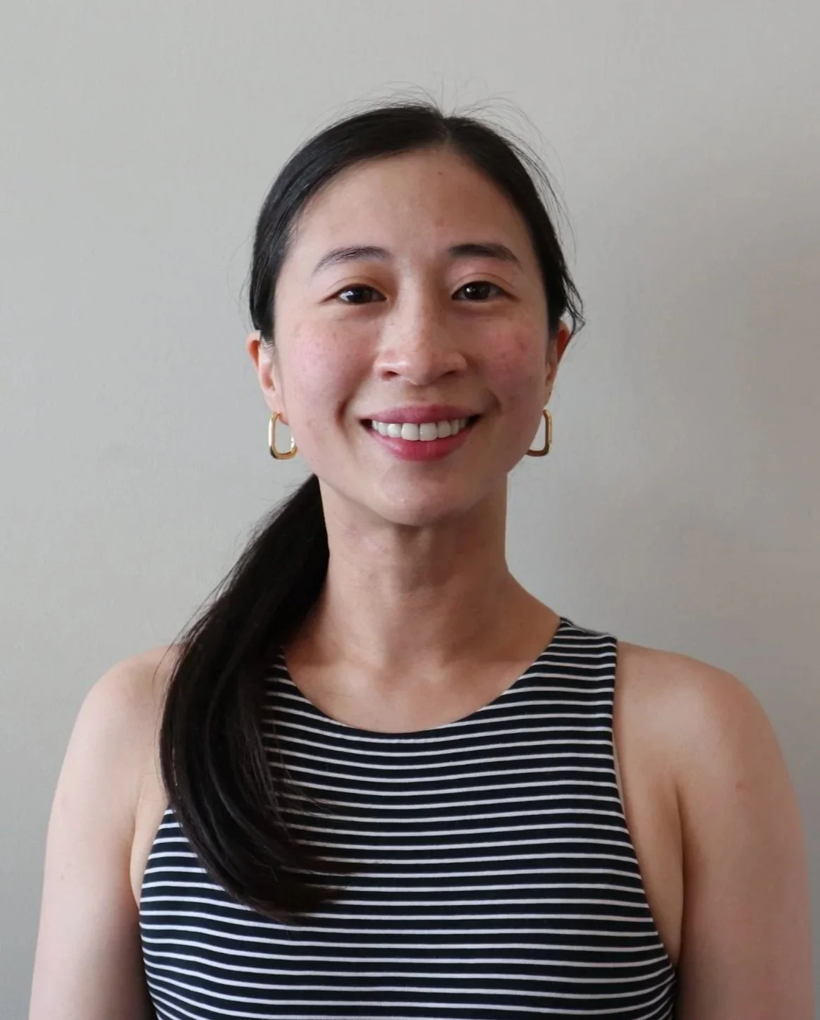 Dr. Jenny Liu is a female Chiropractor in Mississauga, and is license Acupuncturist with training in Traditional Chinese Medicine. Her focus is on women's health and the mind-body connection.