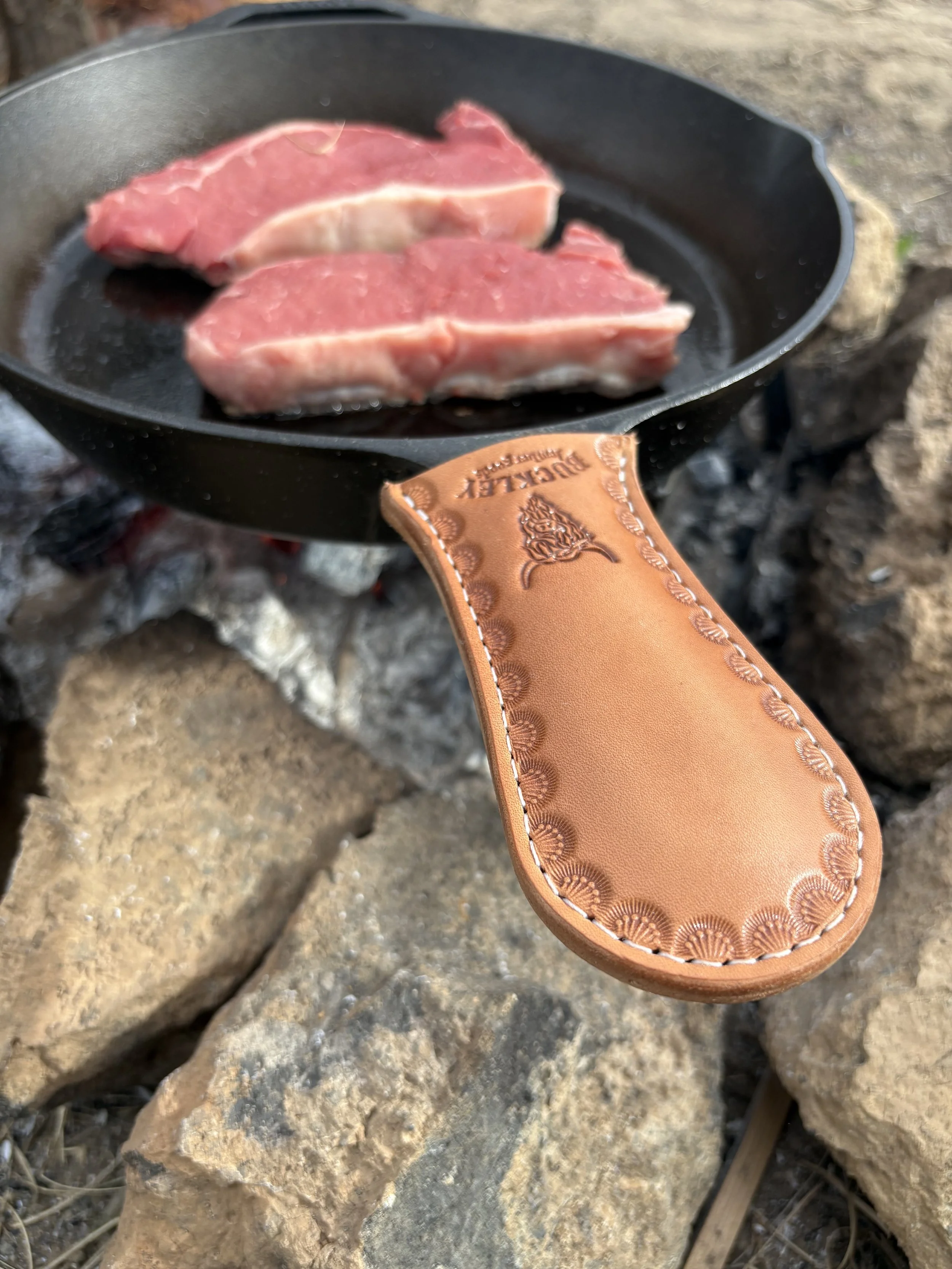 natural skillet mitt.jpg