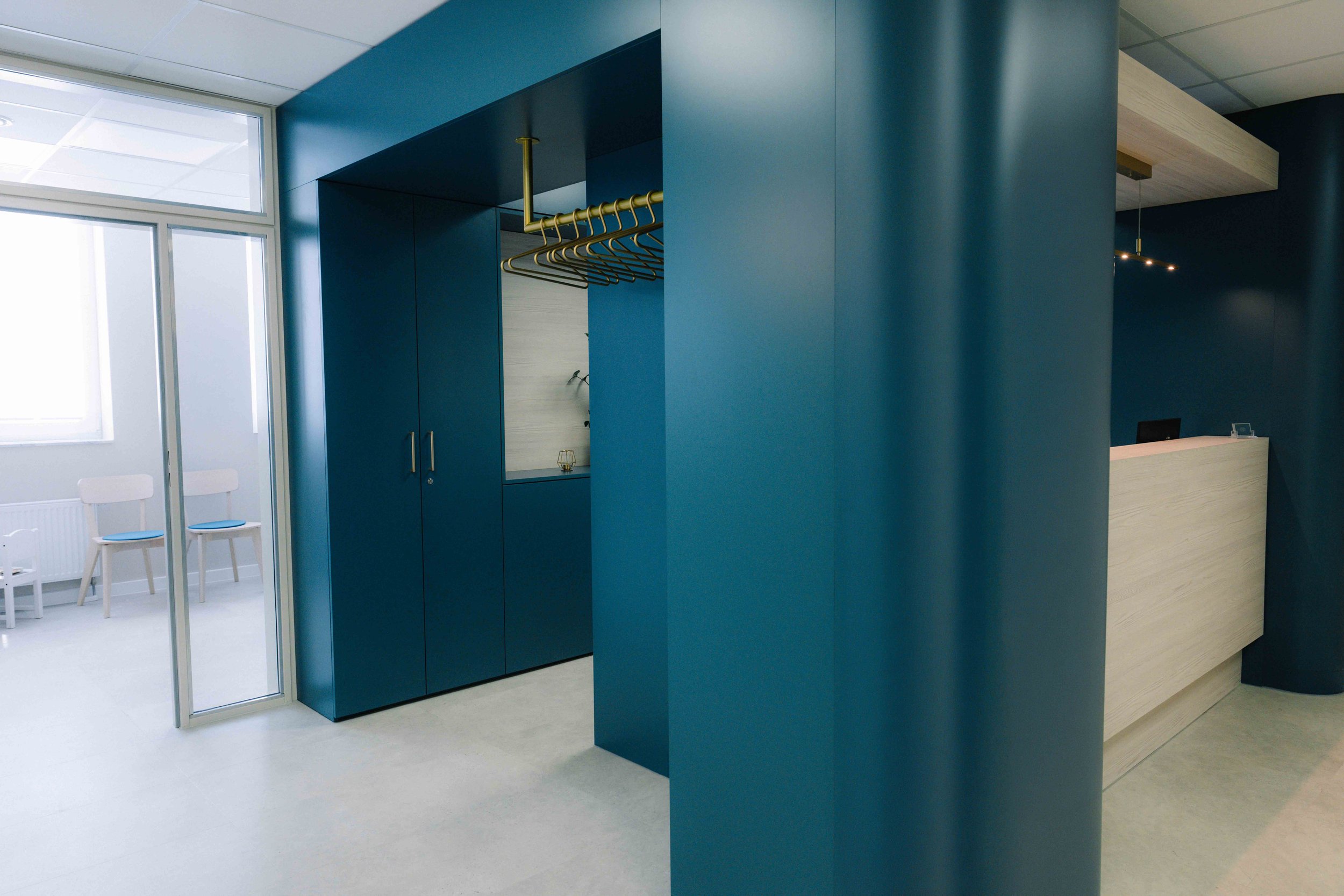 Praxisbau Weinheim
Praxiseinrichtung Weinheim
Empfangstheke Arztpraxis
Innenausbau Arztpraxis
Möbelbau Arztpraxis
Maßgefertigte Praxismöbel
Chemikalienresistente Möbel Praxis
Empfangsbereich Frauenarztpraxis
Ladenbau und Praxisbau Rhein-Neckar