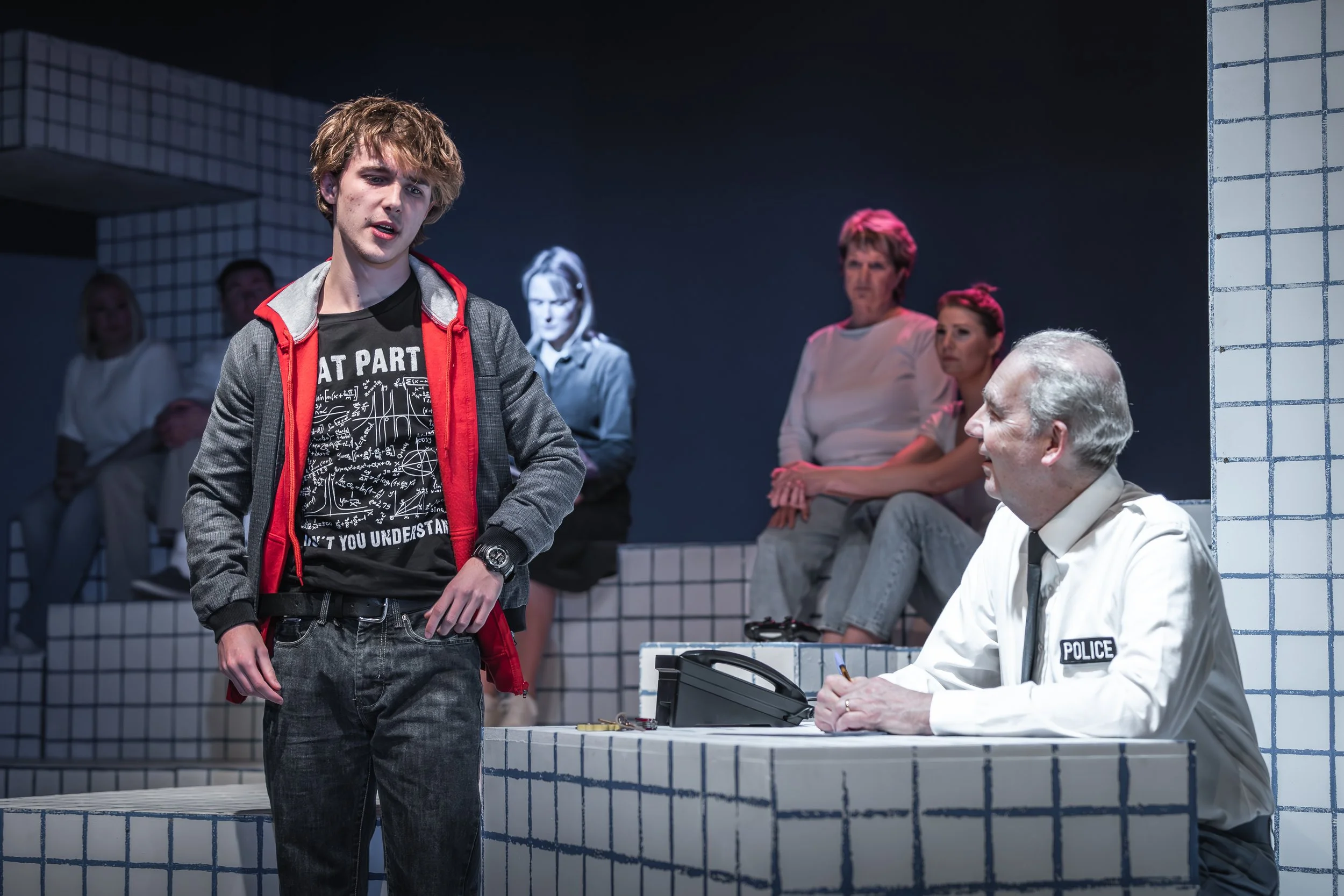 CuriousIncident-theatre-photography-JonathanPryke-9.jpg