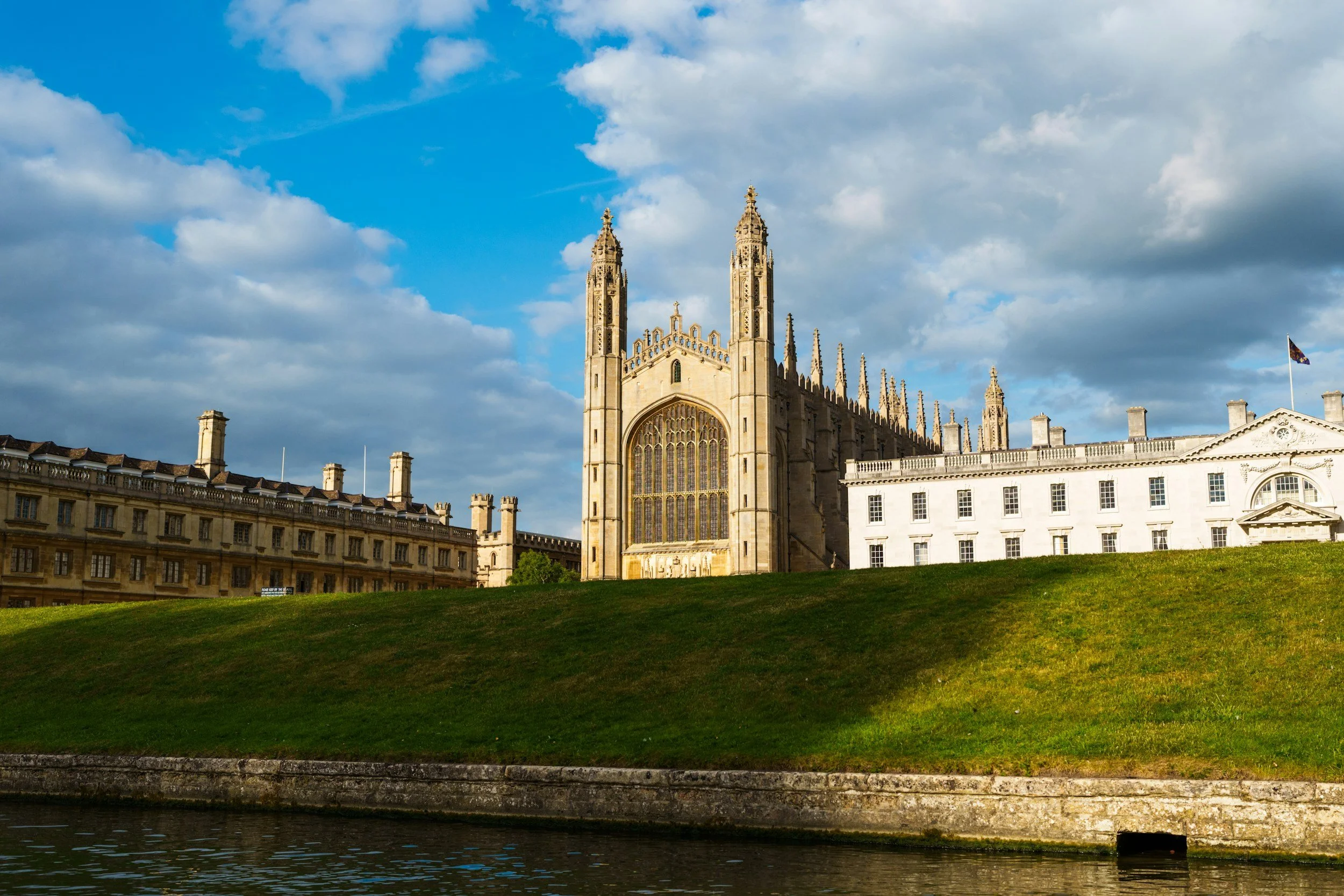 Cambridge - Isaac Newton’un Kendini Keşfettiği Yer 