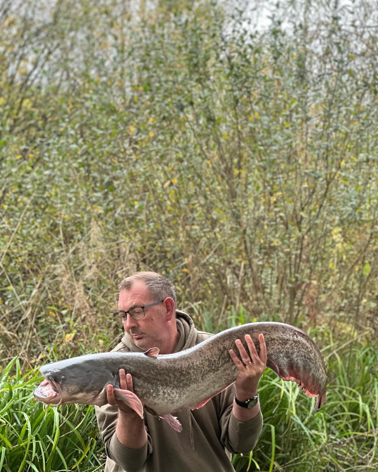 25lb catfish on a 24mm banana boilie 👏🏻👏🏻