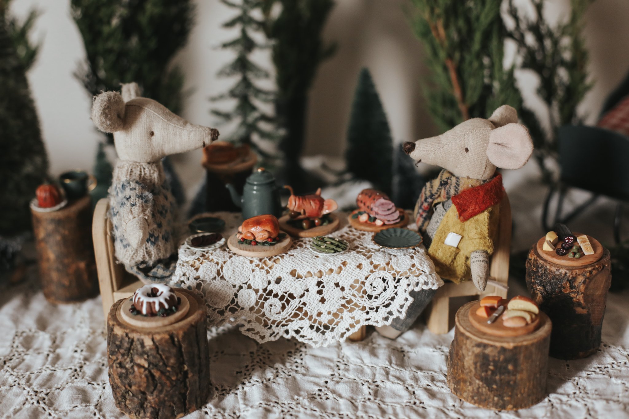 FW25-082feast.jpg