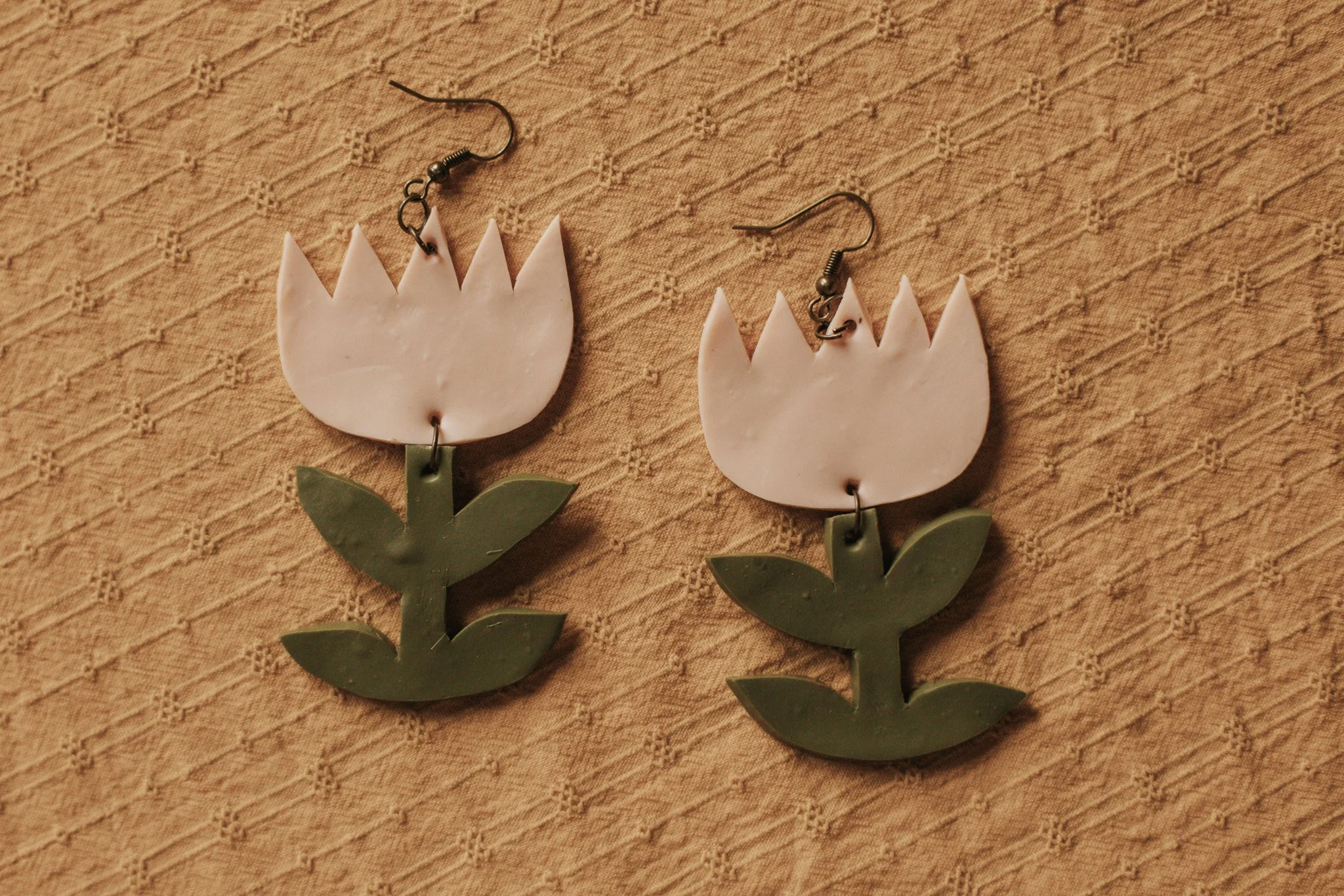 tulipearringdesat-1.jpg