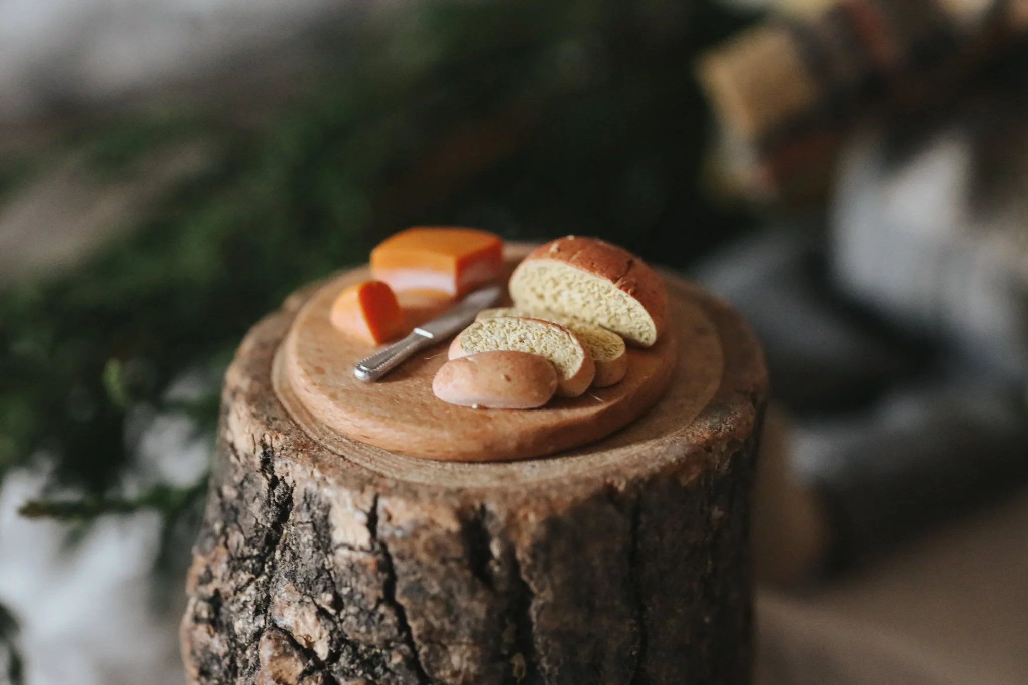 bread & cheese plate by per