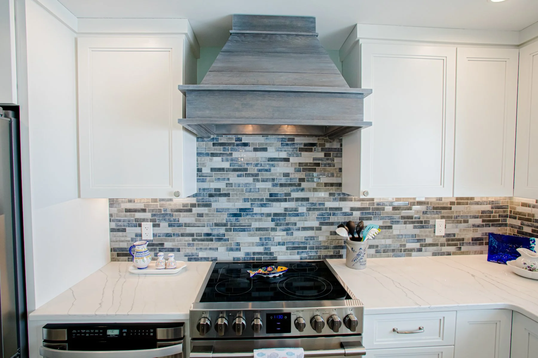 Custom paint hood, Clark Lake 