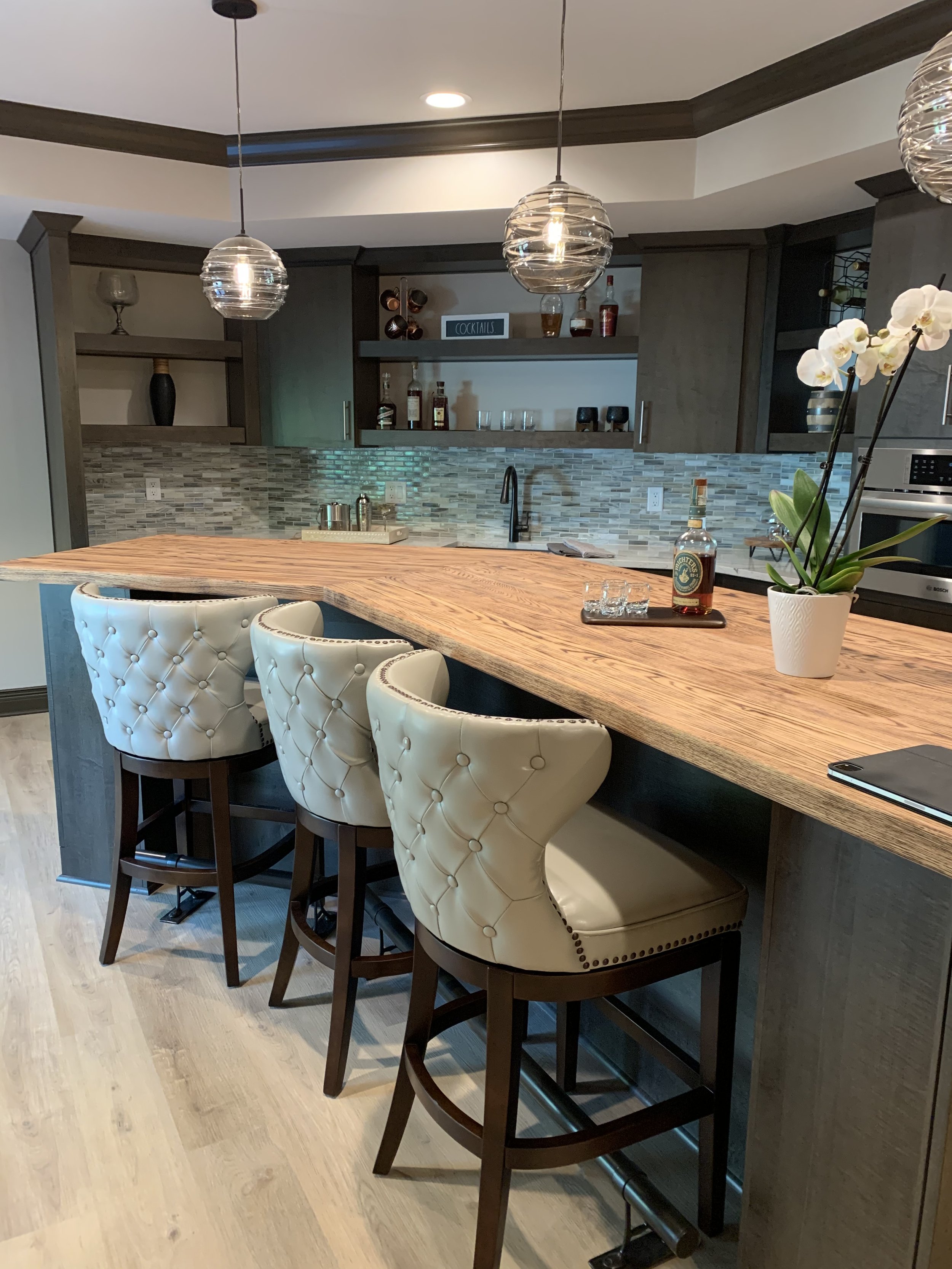 Custom bar, basement remodel, Ann Arbor