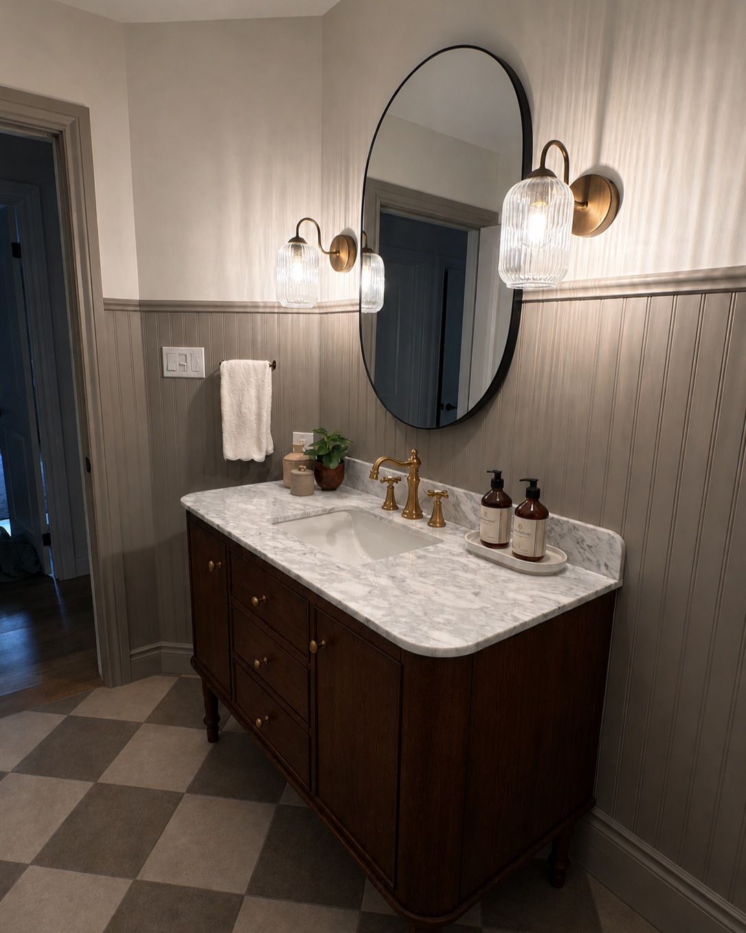 Main bathroom renovation Birr Ontario London Ontario Vintage cottage