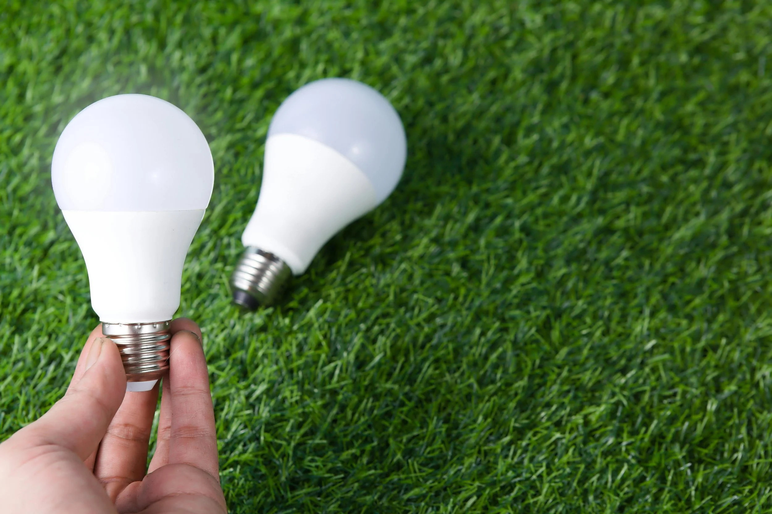 LED vs. CFL vs. Incandescent: Which Bulbs Save Most?