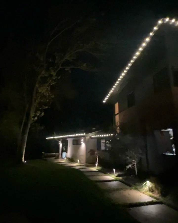 Here&rsquo;s a peek at some lighting trends for this year&mdash;classic whites, candy-cane stripes, and more! What&rsquo;s your vibe? 

#Lawrence #Kansas #Local #SmallBusiness #HolidayLightingTrends