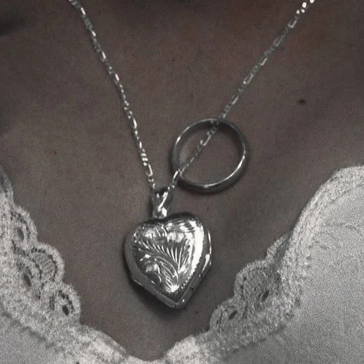 “Ana Neu, the Writer” — blog introduction