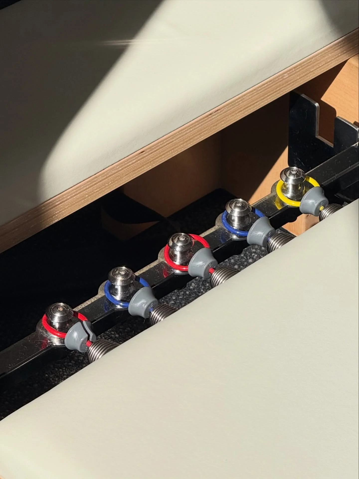 Ever wondered what the different reformer spring colours actually mean? 

Each colour represents a different level of resistance, from light to heavy, helping us adjust exercises to suit your strength, control and movement.

Swipe to see what each sp