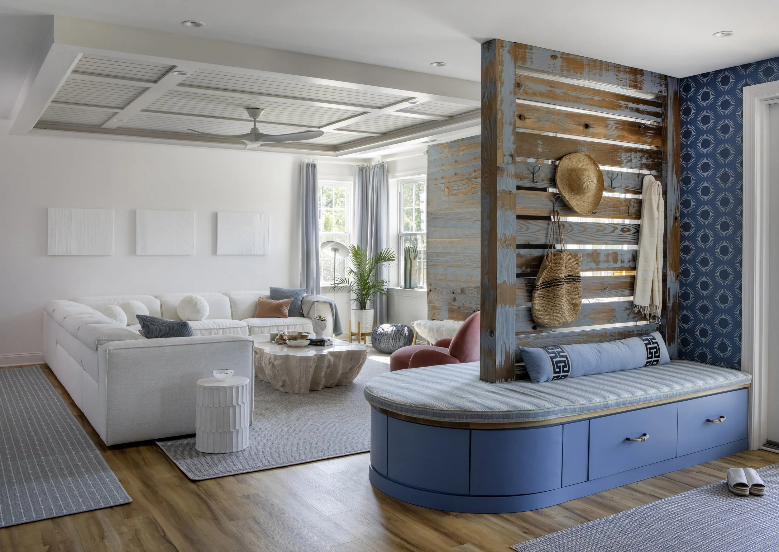 3QuinnCircle006ALounge.jpg