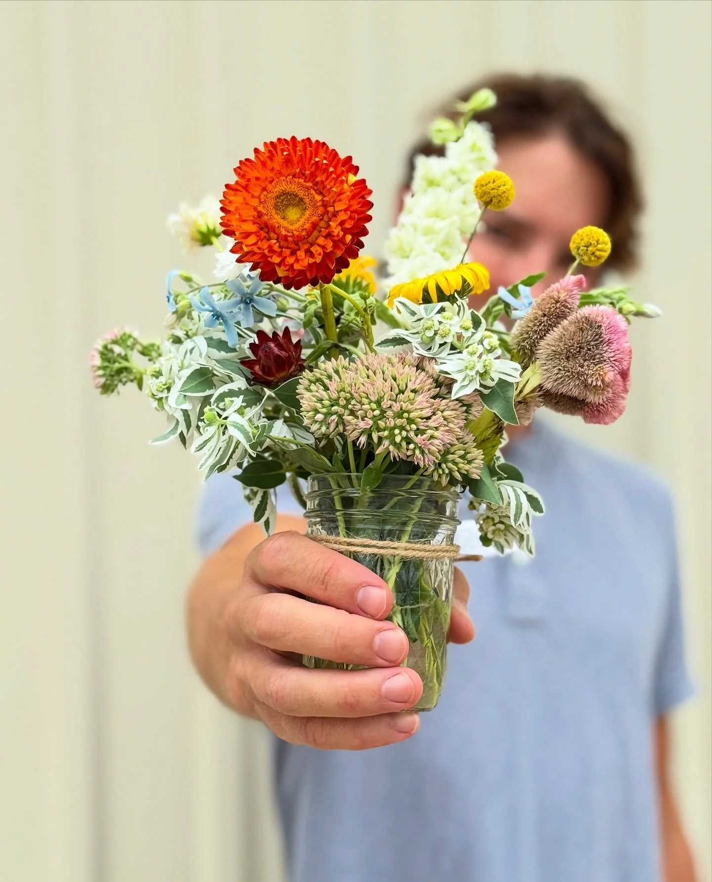 Fresh flowers, local love 🧡 At Garden Party, every arrangement is handmade with the freshest stems by our creative team. We deliver all across Stillwater with same-day service starting at $35 + $12 delivery 💐🚚✨ Real-time email updates included, so