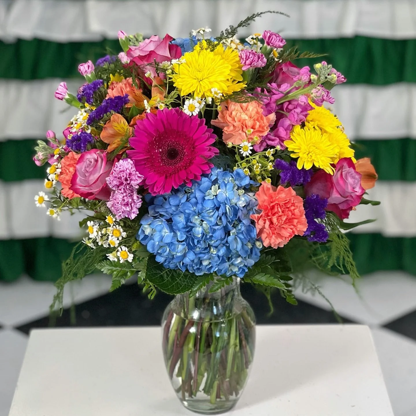 One vase, four moods 🌸 Which vibe is calling your name?