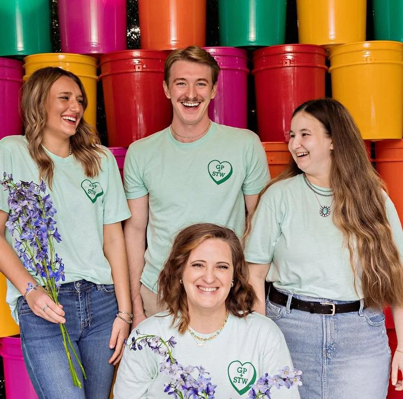 The shop is bustling with activity 🌸✨
Buckets everywhere, stems flying, cooler filling up, and a whole lot of floral magic happening behind the scenes. We love the busy days&mdash;because they mean something special is headed your way. ❤️
Preorder o