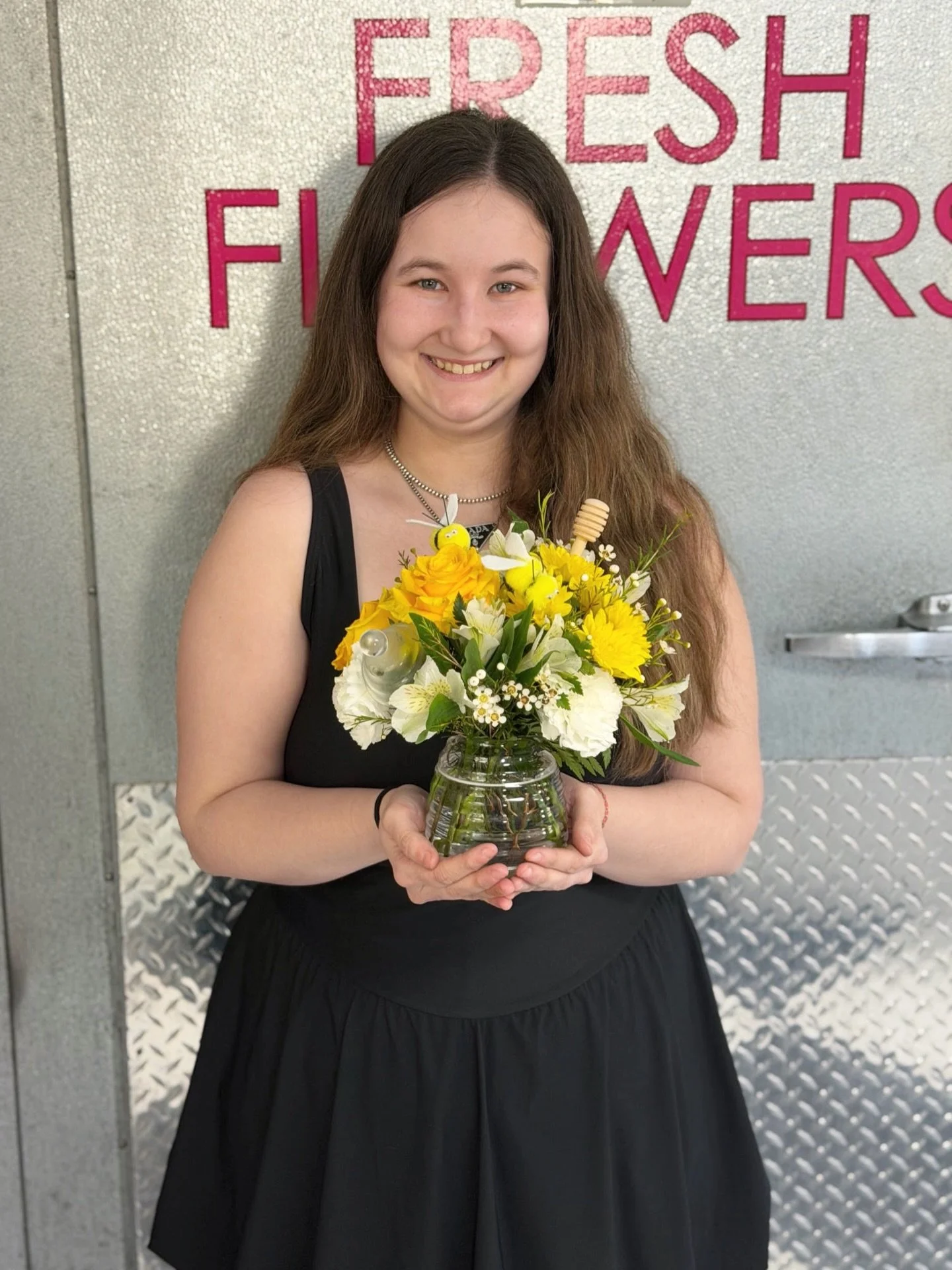 Sweet as Honey 🍯🐝🌼

A little sunshine, a little sweetness, and the happiest blooms all tucked into a honey jar. This design is giving golden hour in flower form&mdash;complete with the cutest bumble bee details.

Order your Sweet as Honey and send