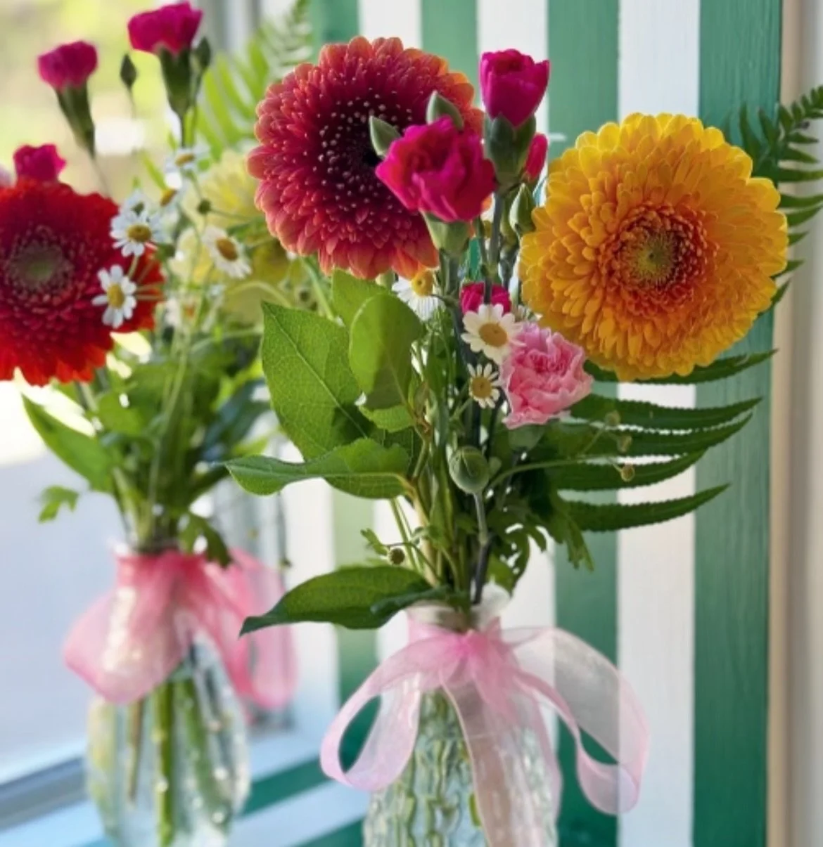 Surprise mom this Mother&rsquo;s Day with a Gerpom Bud Vase or a Vase full of colorful Parrot Tulips. Sure to make her smile every time she walks by it.