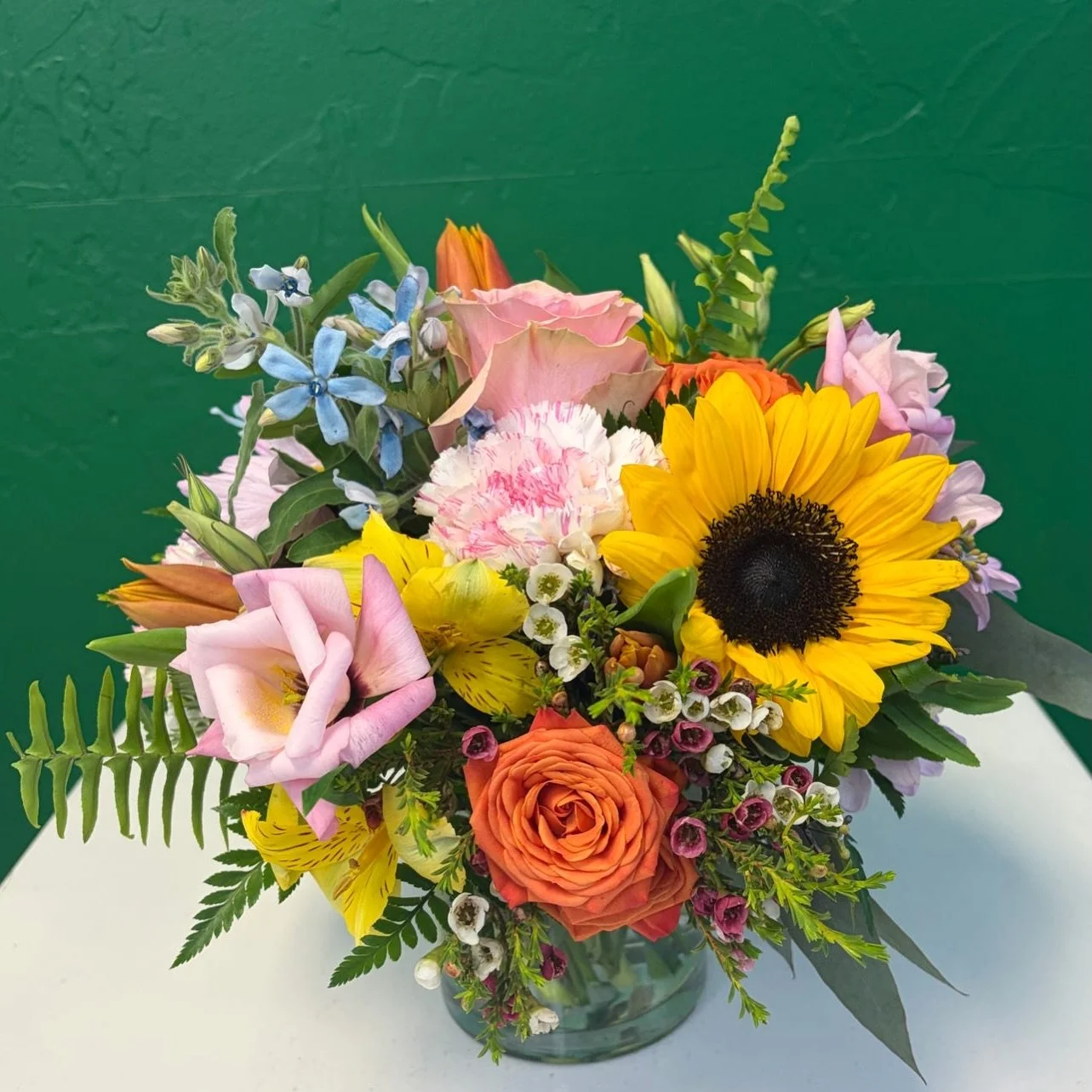 Happy Saturday! ✨ August has arrived, and we&rsquo;re ready for a month full of blooms, celebrations, and beautiful moments. Come say hi&mdash;we&rsquo;d love to see you! 🌸