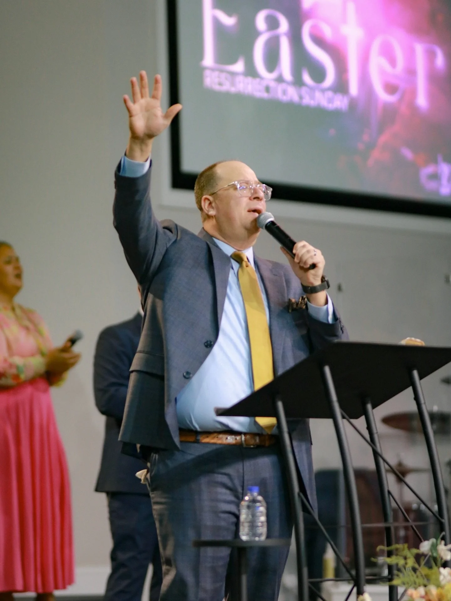 He is Risen! 🙌✨ 
Death couldn&rsquo;t hold Him. The grave couldn&rsquo;t keep Him. 
Hope is alive today and forever. #EasterSunday #HeIsRisen