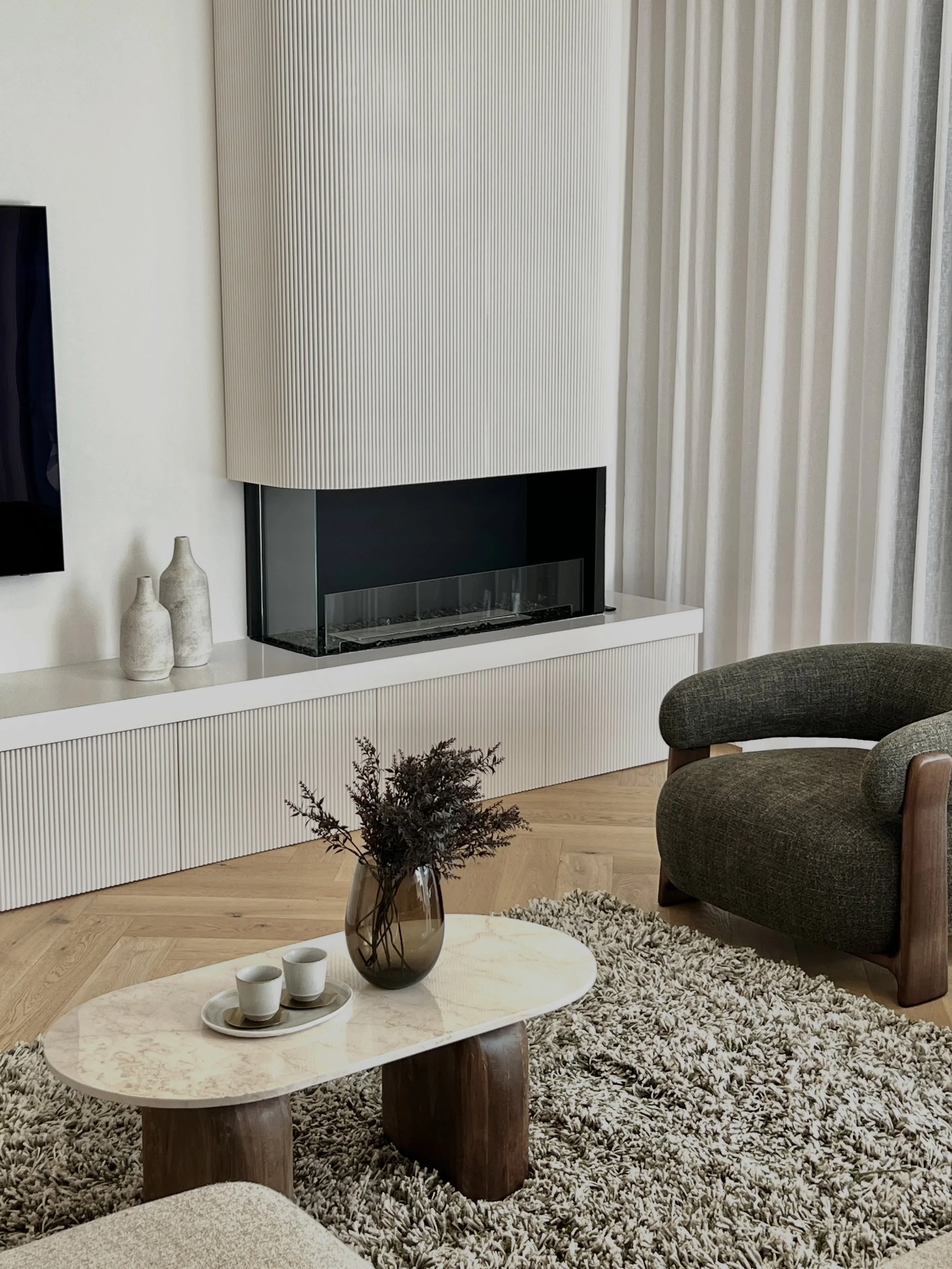 From first impressions to final walk-throughs, styling is more than just furniture - its about creating a feeling that inspires a buyer to say yes.

That&rsquo;s the difference between a property that sits on the market, and one that sells.

Selling 