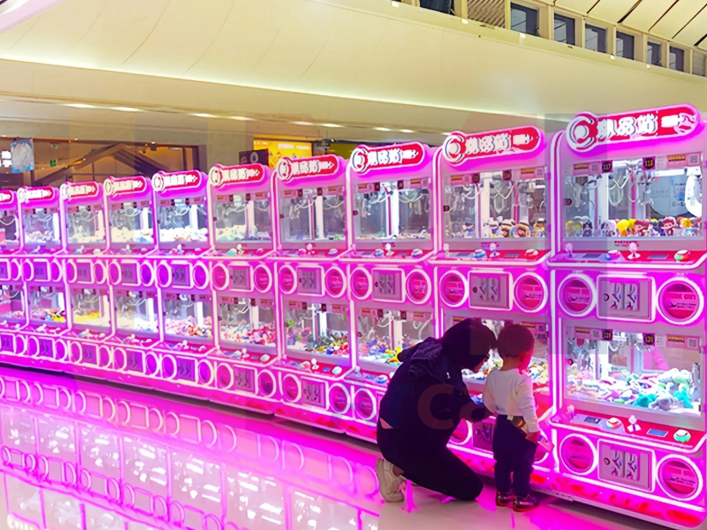 Customizable claw machine