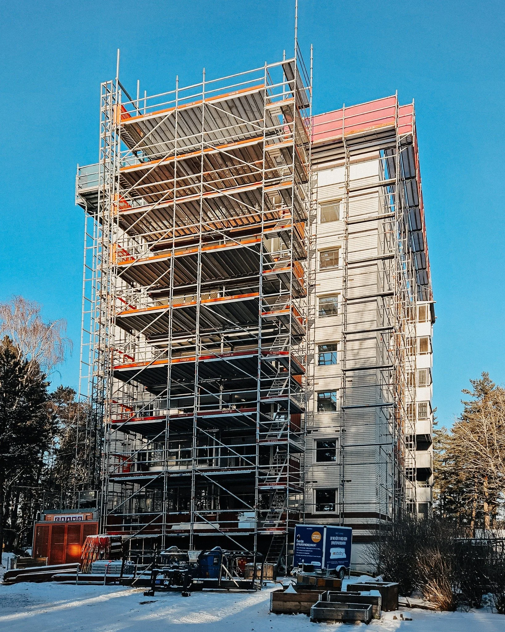 Ni som jobbar med n&aring;gon form av byggprojekt eller kanske till och med bygger st&auml;llningar precis som vi - ni vet den d&auml;r stunden n&auml;r man kliver tillbaka, str&auml;cker lite p&aring; ryggen och bara tittar.  Projektet st&aring;r d&