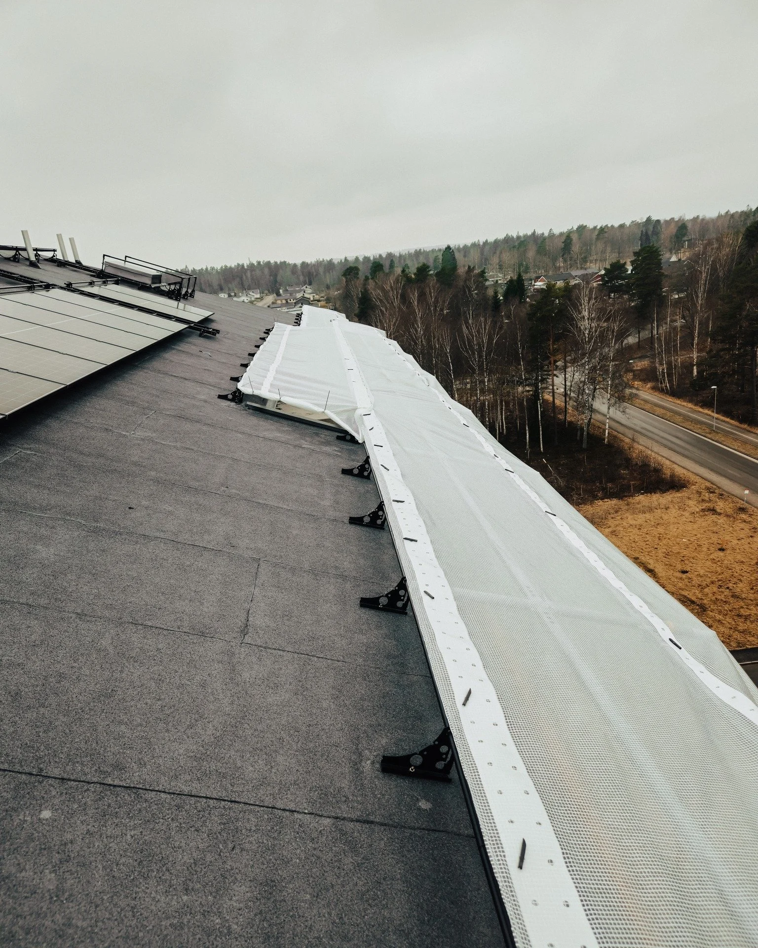 V&aring;ra r&ouml;tter finns i den sm&aring;l&auml;ndska myllan i V&auml;xj&ouml;, men v&aring;ra st&auml;llningar poppar upp &ouml;ver hela landet! 🇸🇪 Oavsett om du bygger i grannkvarteret eller planerar ett storskaligt projekt i en annan del av S