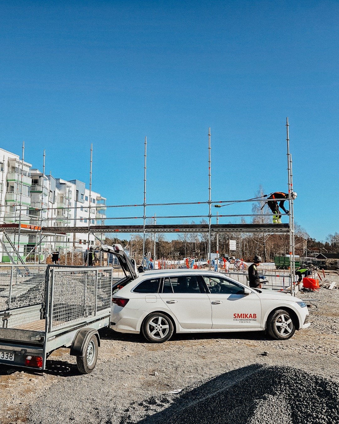 N&auml;r du planerar ett byggprojekt &auml;r st&auml;llningen en av de viktigaste delarna &ndash; &auml;ven om den s&auml;llan f&aring;r mest uppm&auml;rksamhet. Hos SMIKAB St&auml;llningsmontage i Kronoberg AB bygger vi s&auml;kra, stabila och anpas
