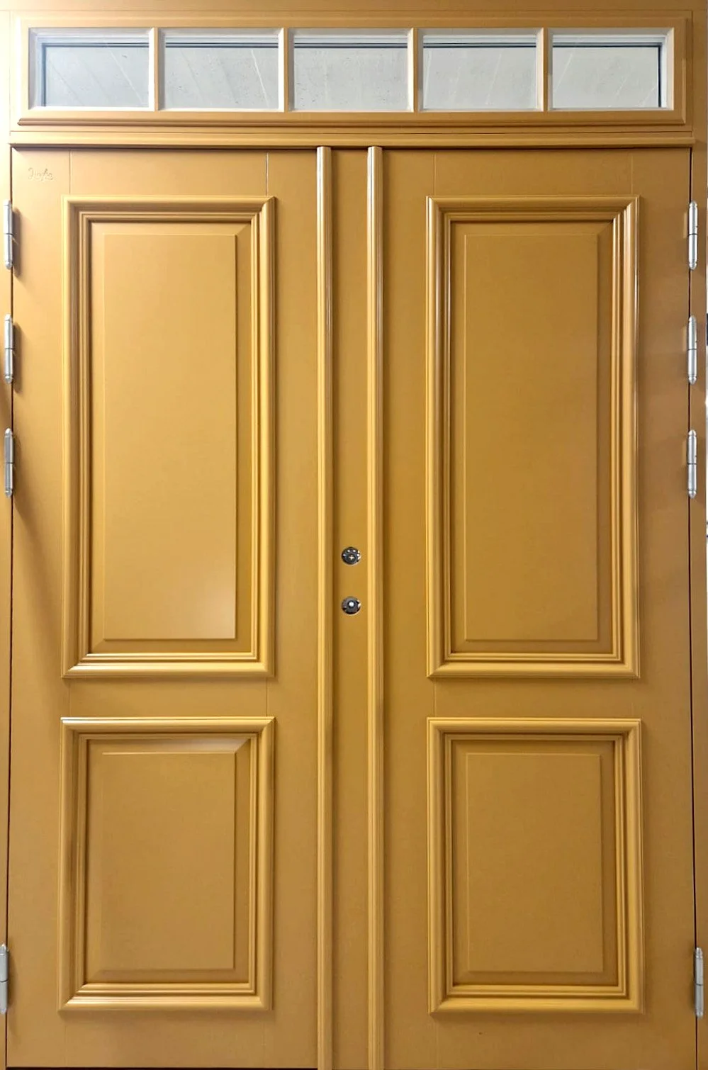 red_2_WhatsApp Image 2025-09-24 at 07.52.28.jpg