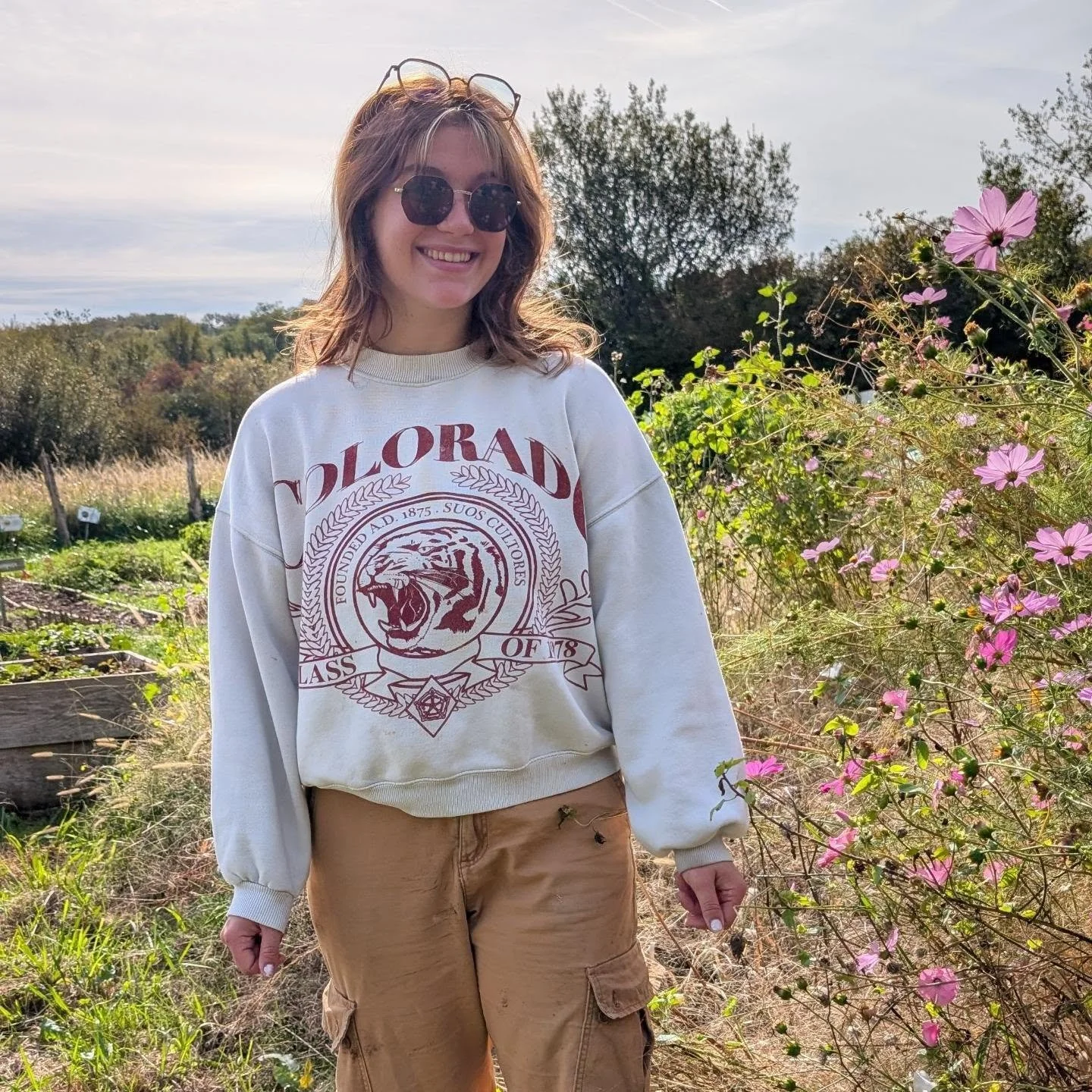Petite nouveaut&eacute; : 🤭

Bonjour &agrave; tous !! 

Moi, c&rsquo;est Iliana, j&rsquo;int&egrave;gre les Carrioles Vertes jusqu&rsquo;en juin 2027 dans le cadre d&rsquo;un service civique. ☀️

Je suis ravie de pouvoir participer aux activit&eacut