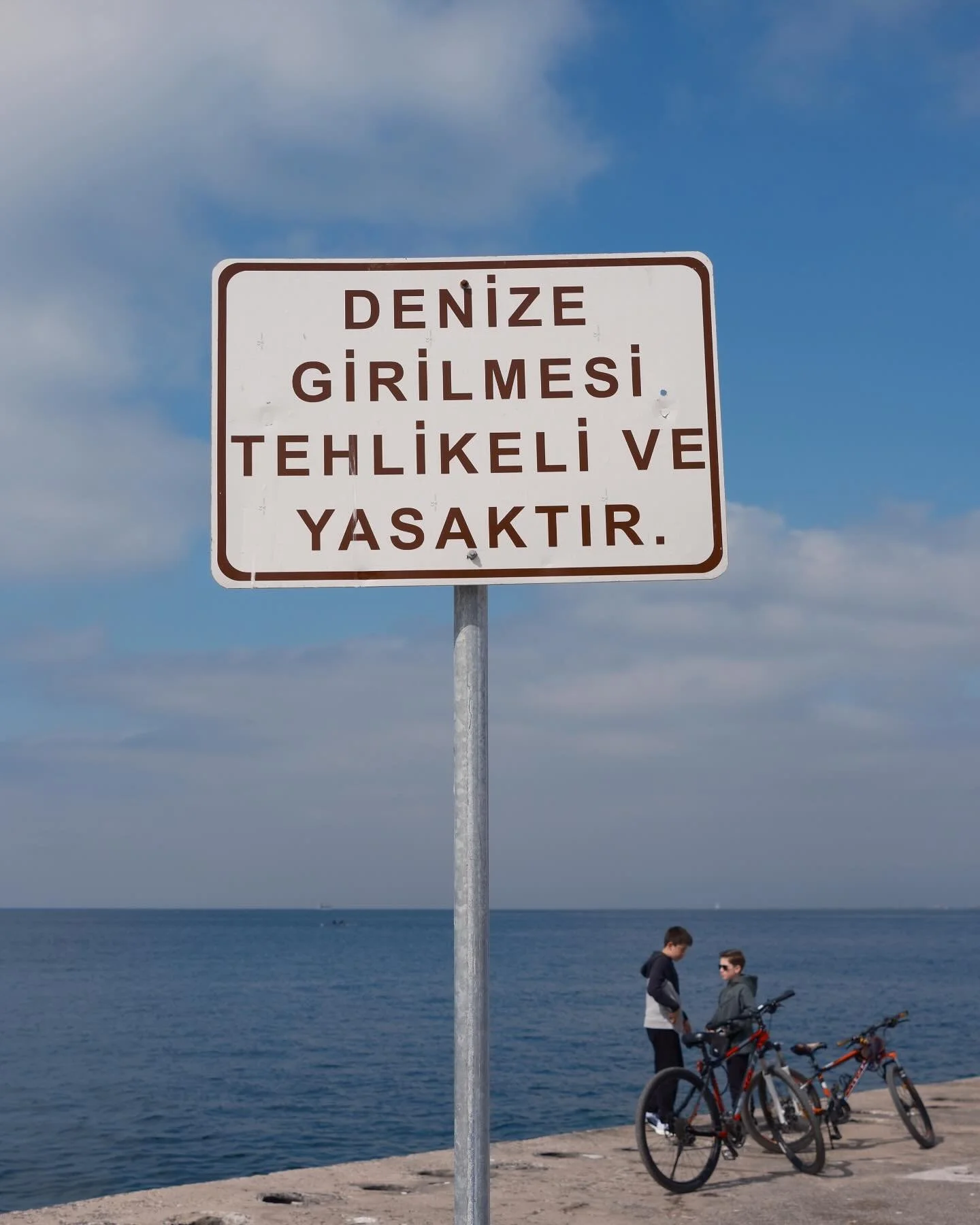 #caddebostan #caddebostansahil #sea #deniz #denizkumg&uuml;neş #kadikoy #sahil