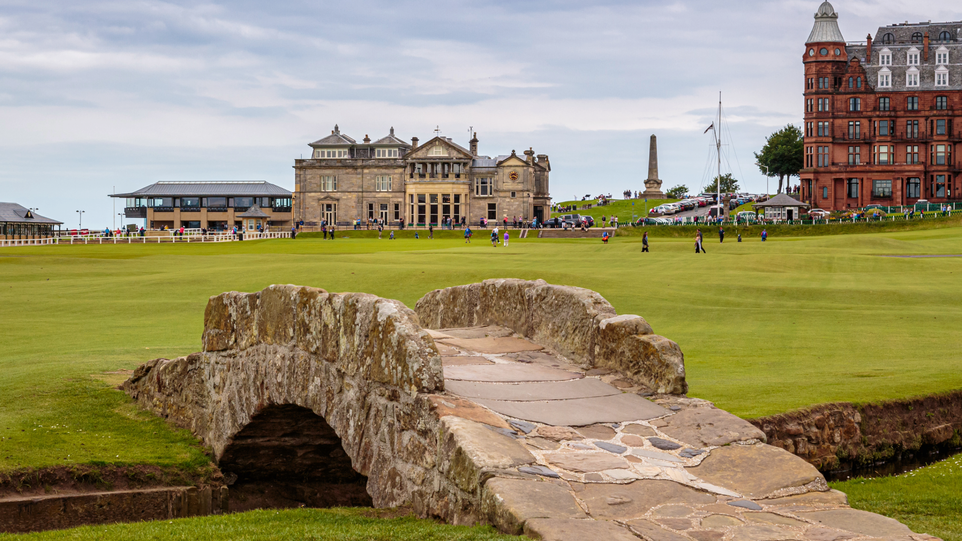 Ultimate Private Hire - St. Andrews Golf Tour