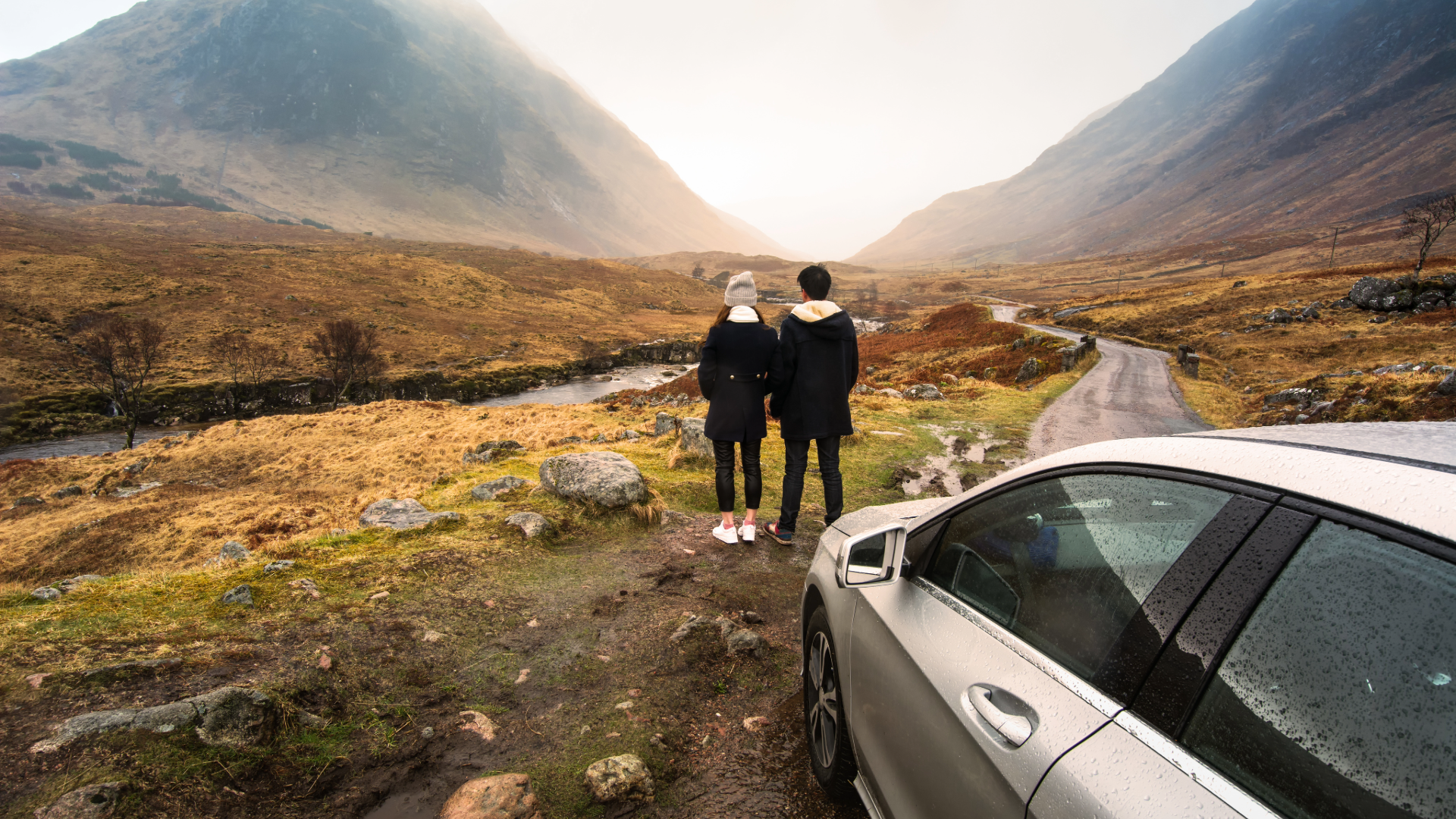 Couple on private tour in the highlands