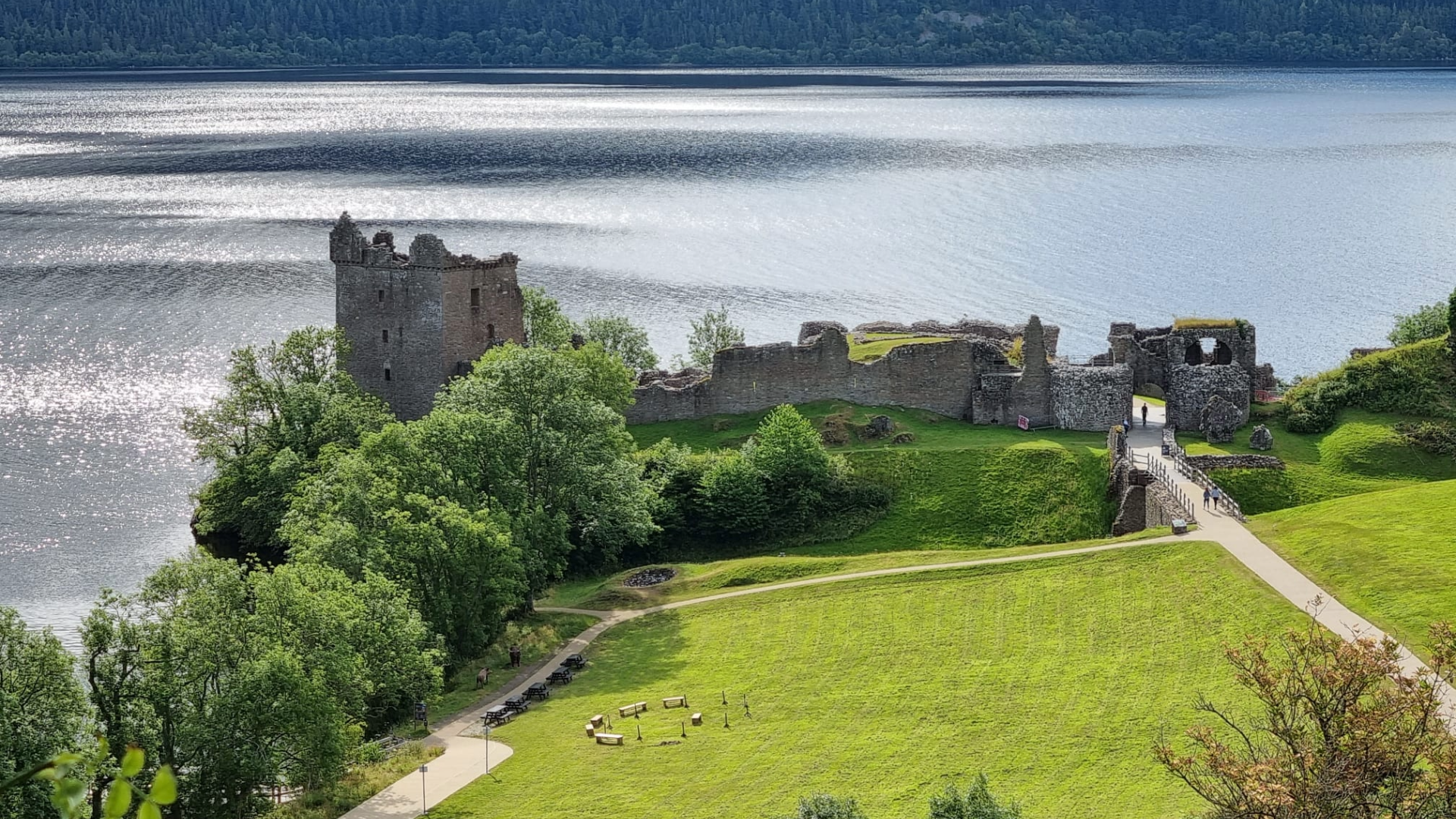 Private tour of castle in Scottish Highlands