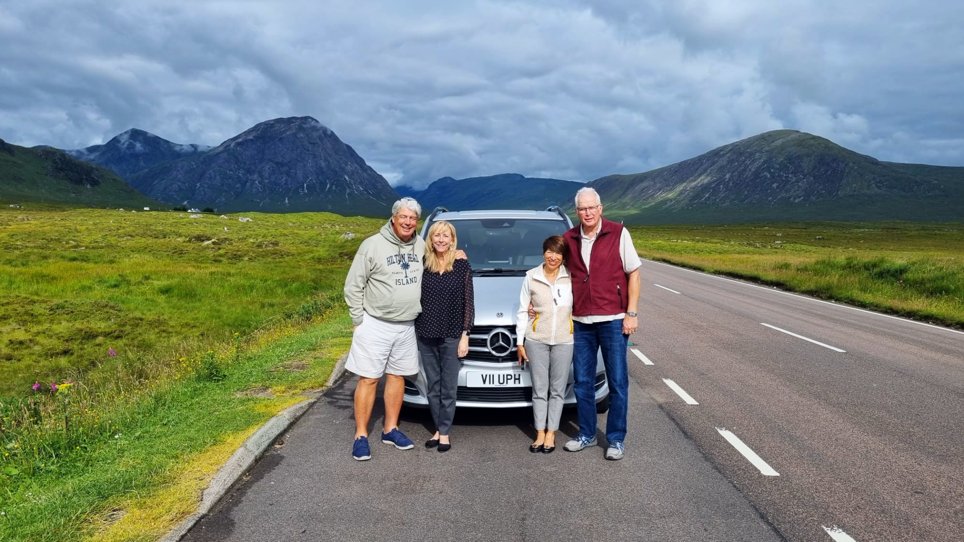 Group tour around Scottish highlands