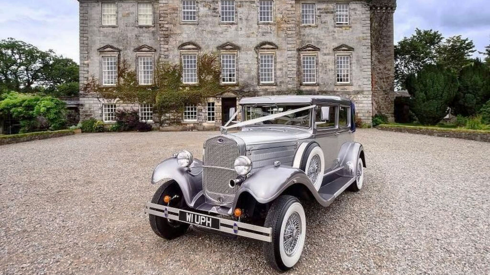 Brandford elite outside wedding venue