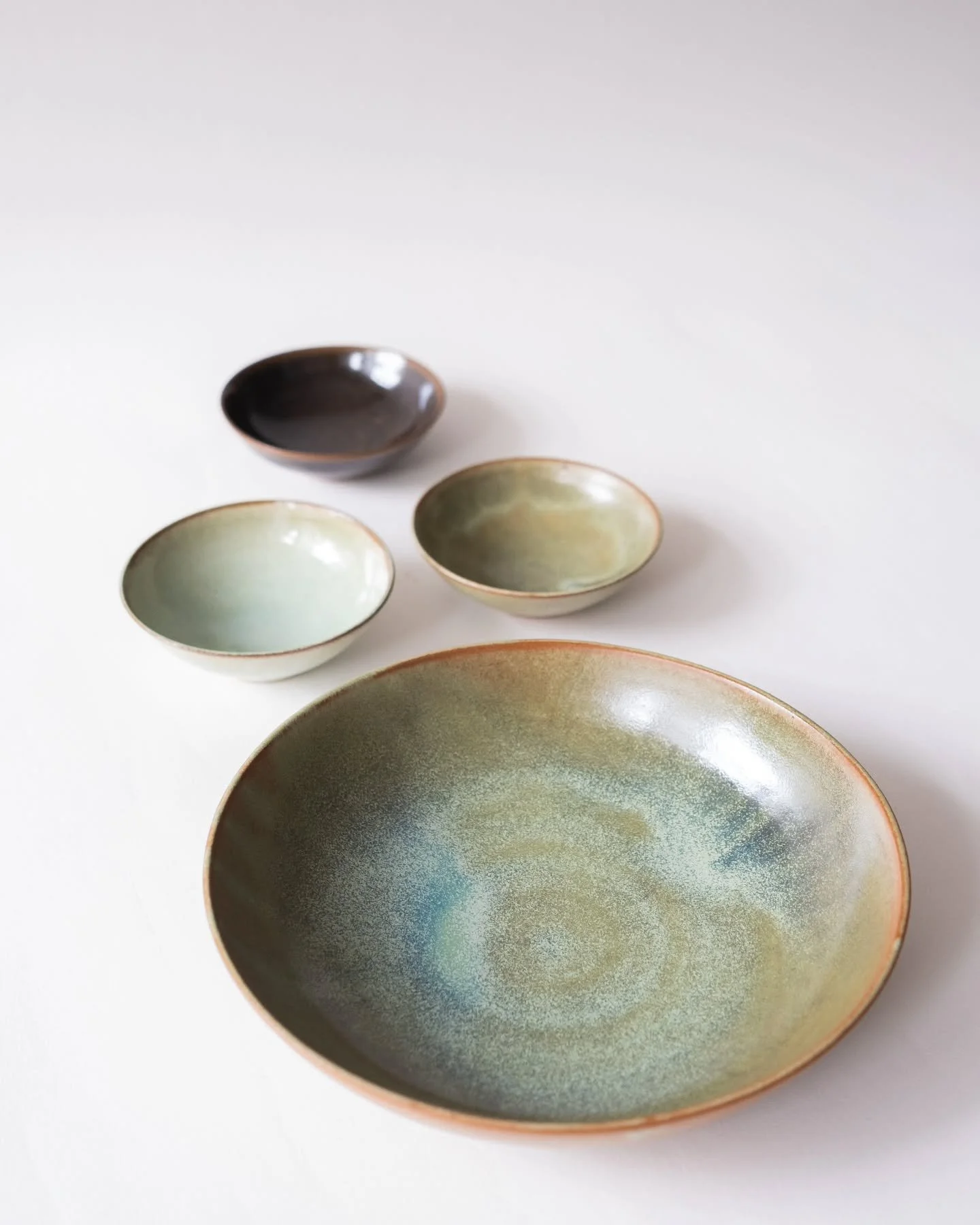 Assiette creuse 🍛
Parfaite pour accueillir tous vos plats r&eacute;confortants du quotidien : p&acirc;tes, salades, plats en sauce...

#ceramics #ceramique #handmade #pottery #poterie #handmadepottery #clay #stoneware #homeware #functionalceramics #