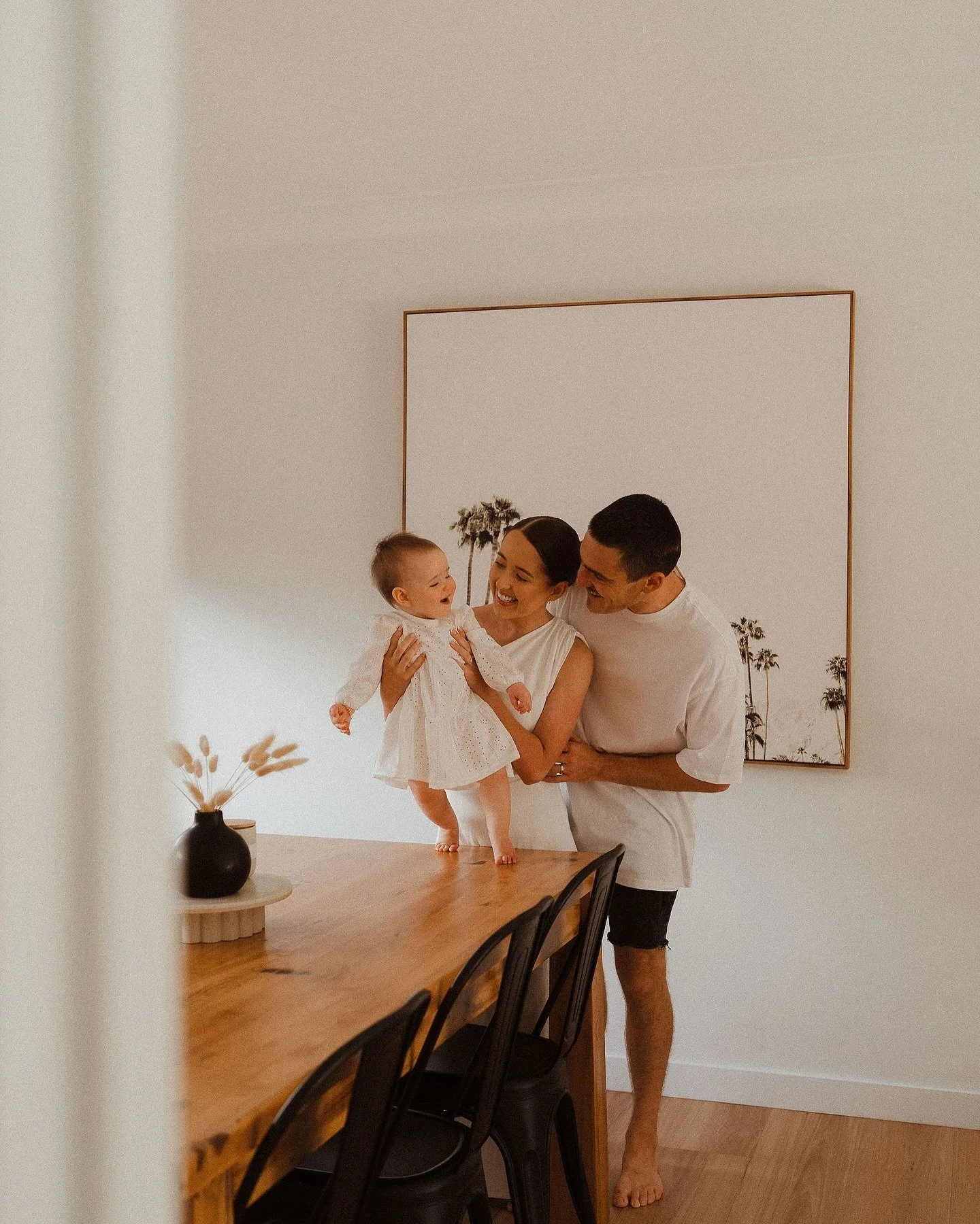 our third session together 🫶🏼

this time I was invited into their home to capture their almost one year old, who I last met as a newborn 🥹

.

.

.

.