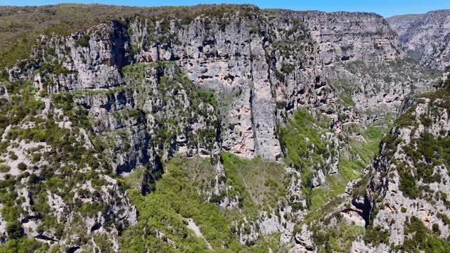 Visit with #us the #canyon #of #vikos @ #zagorivillages