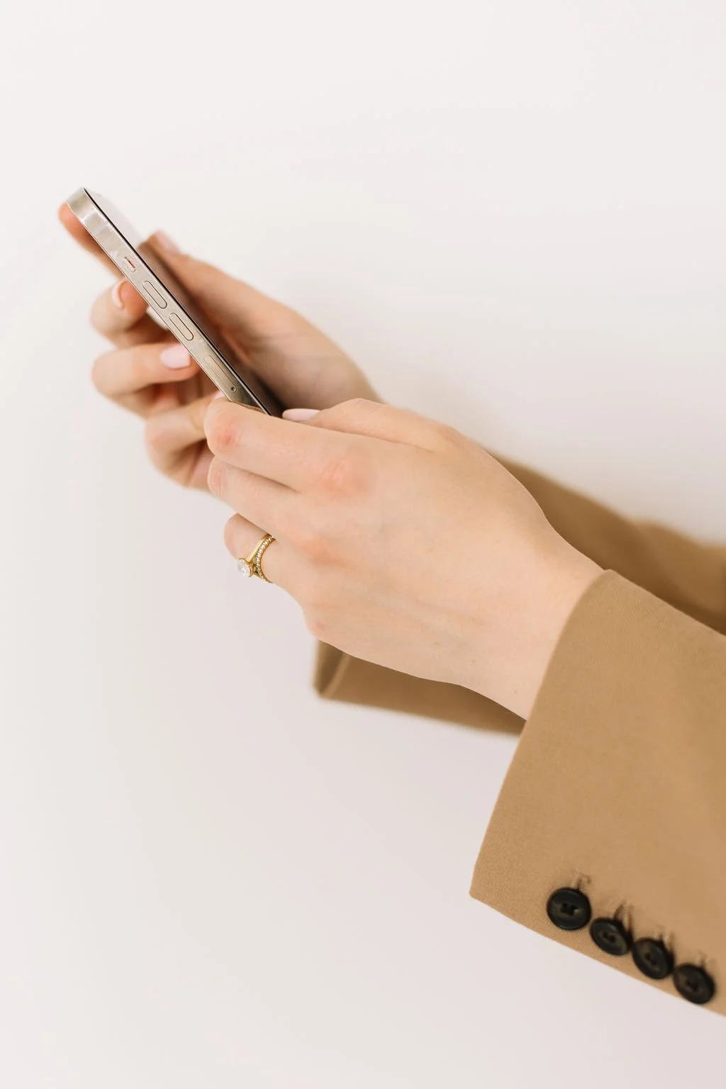 A guide explaining how medical PR and E-E-A-T SEO strategies help UK private clinics rank higher on Google search results.