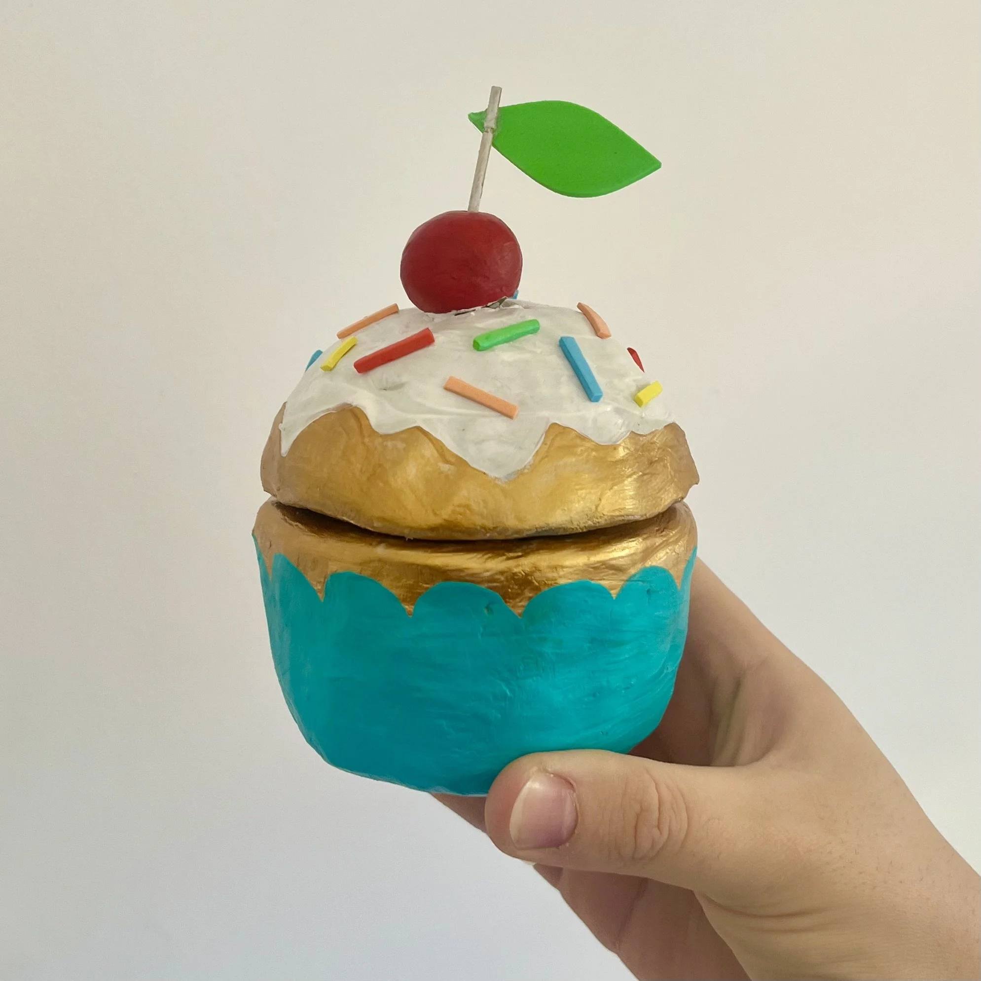Cupcake Pot.jpg