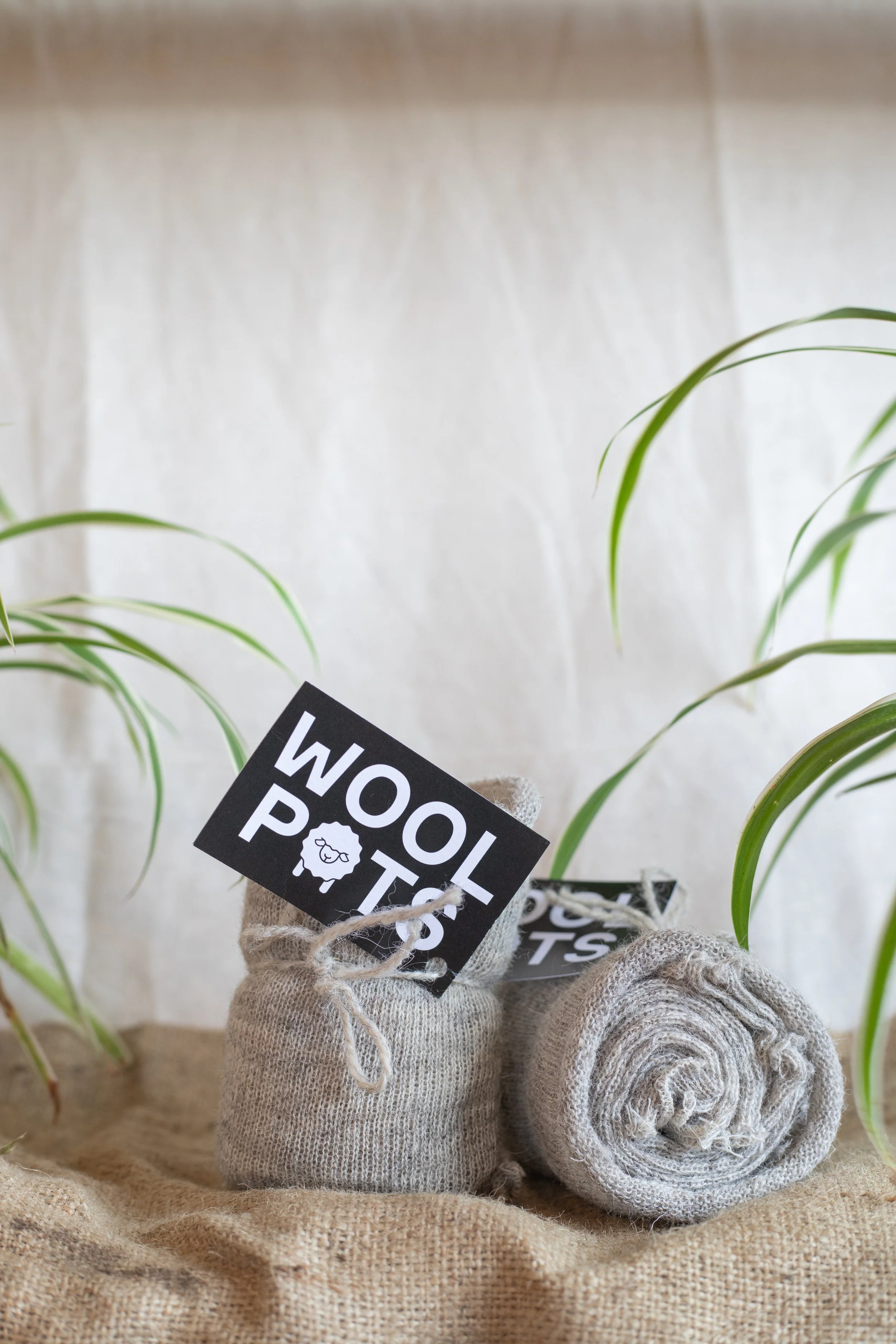 Wool pots (Wool Pots)