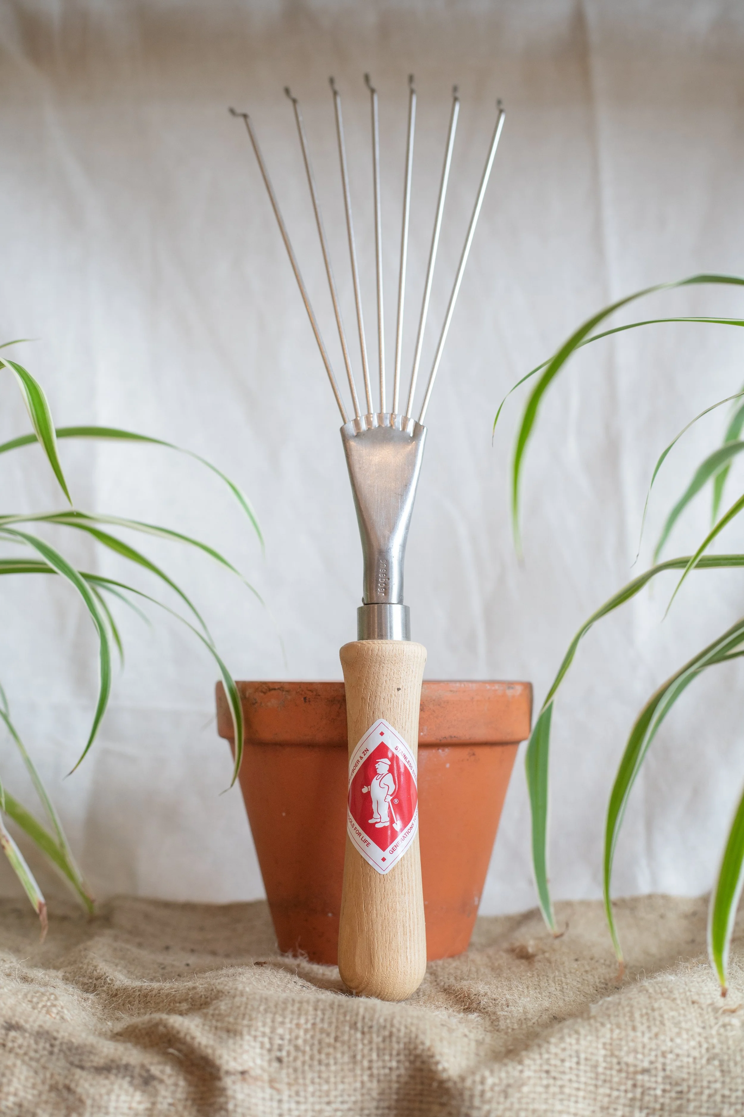 Hand leaf rake 7T (Sneeboer)