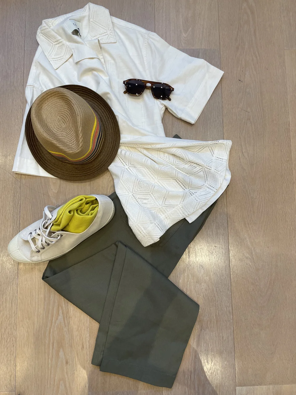 Summery with sh/sl shirt and accessories