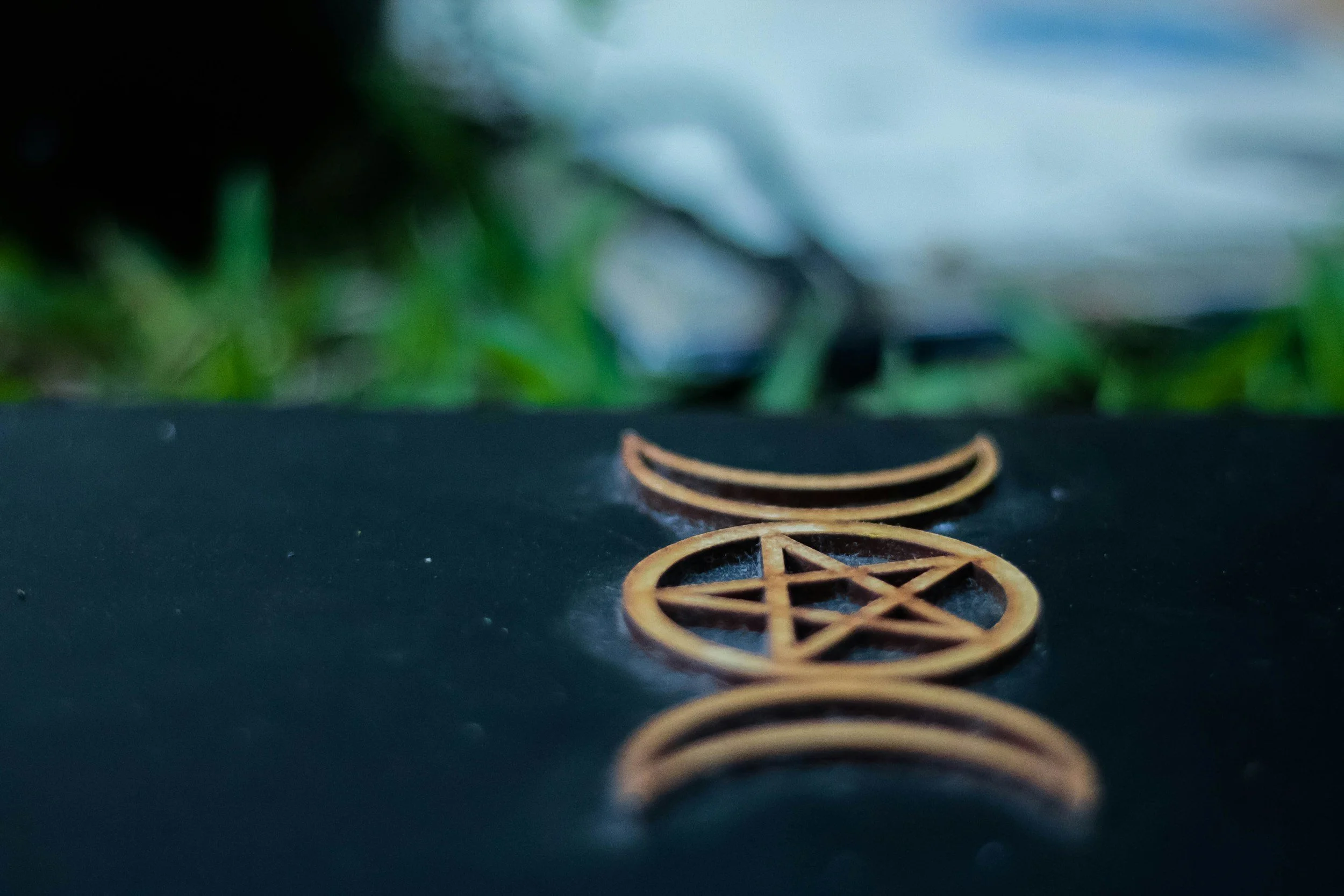Wicca: The Witchcraft of Initiation, Mystery, and Moonlight
