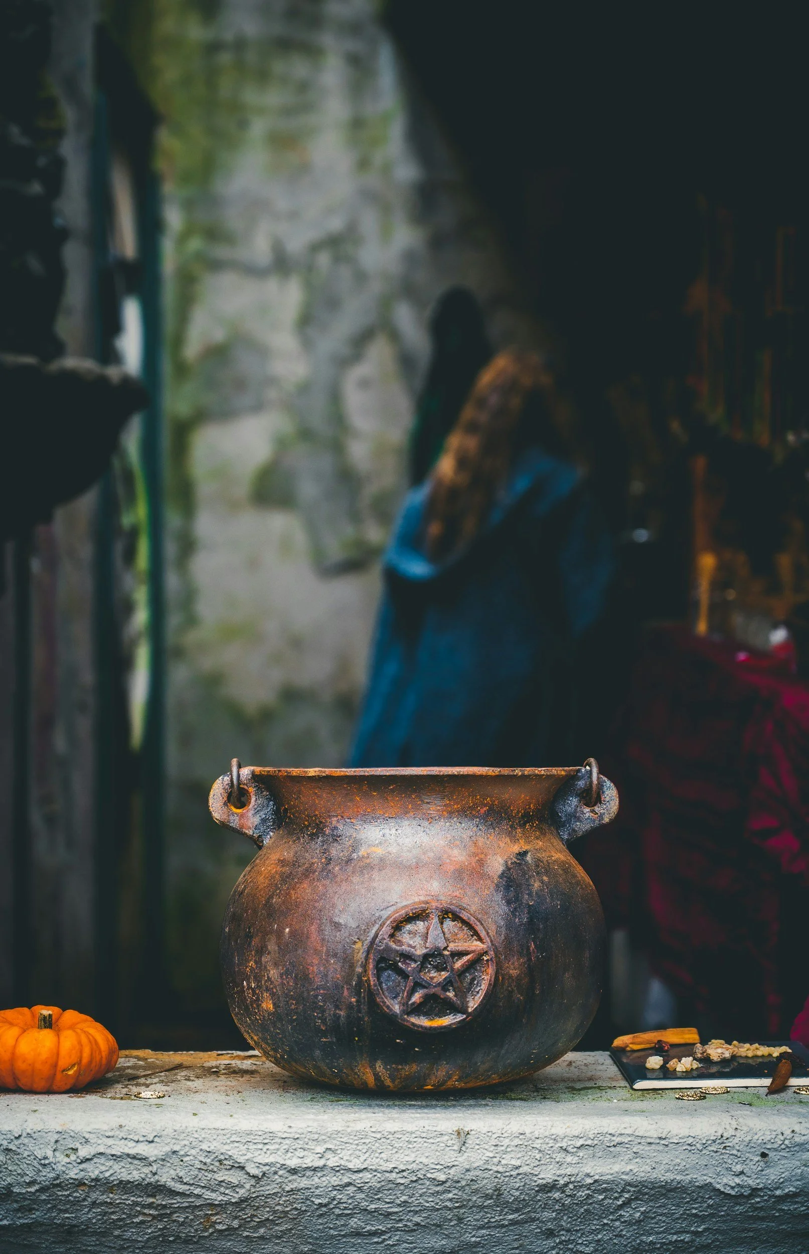 The Witch’s Circle &amp; Modern Currents