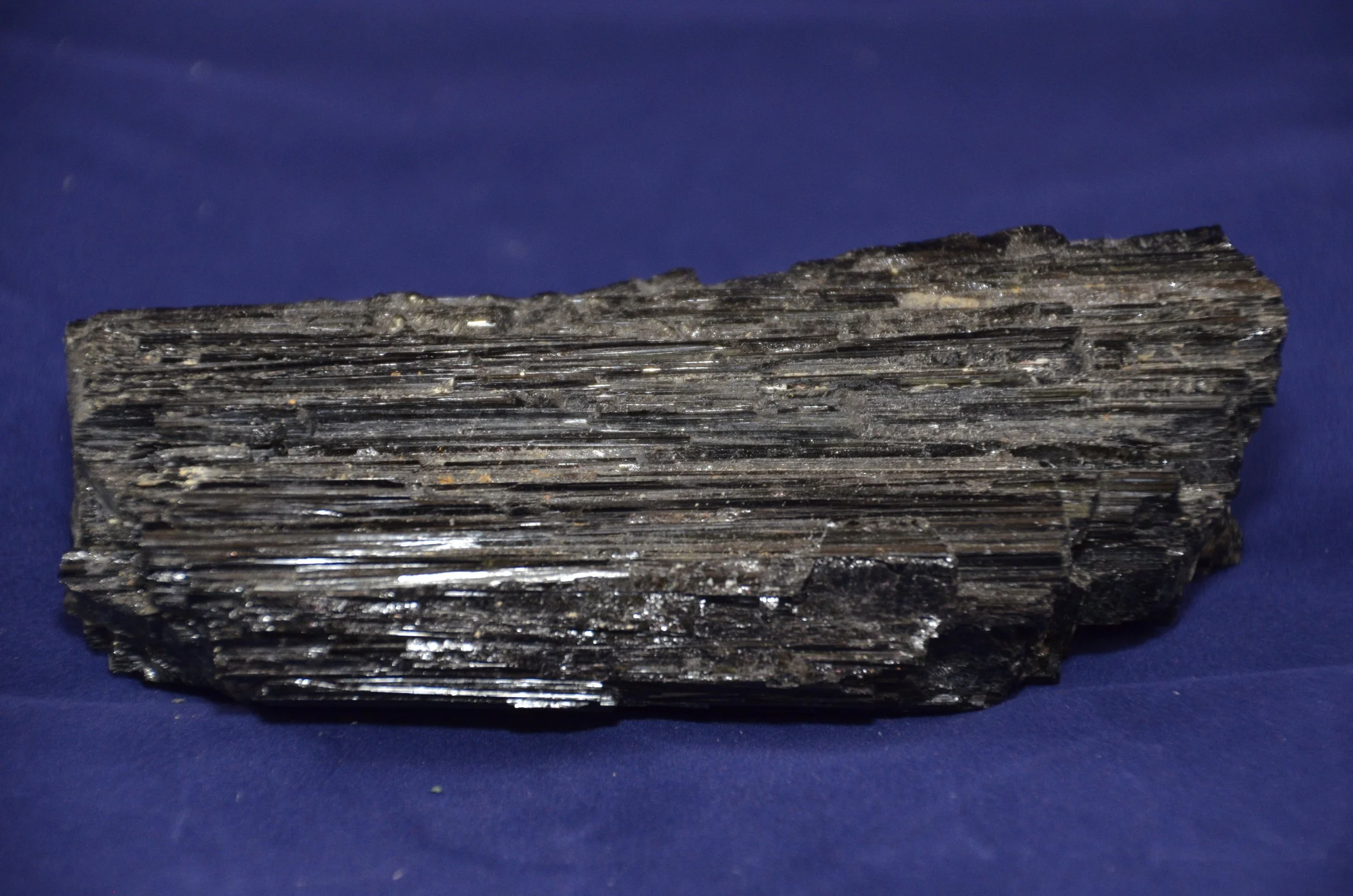 BLACK TOURMALINE (SCHORL)