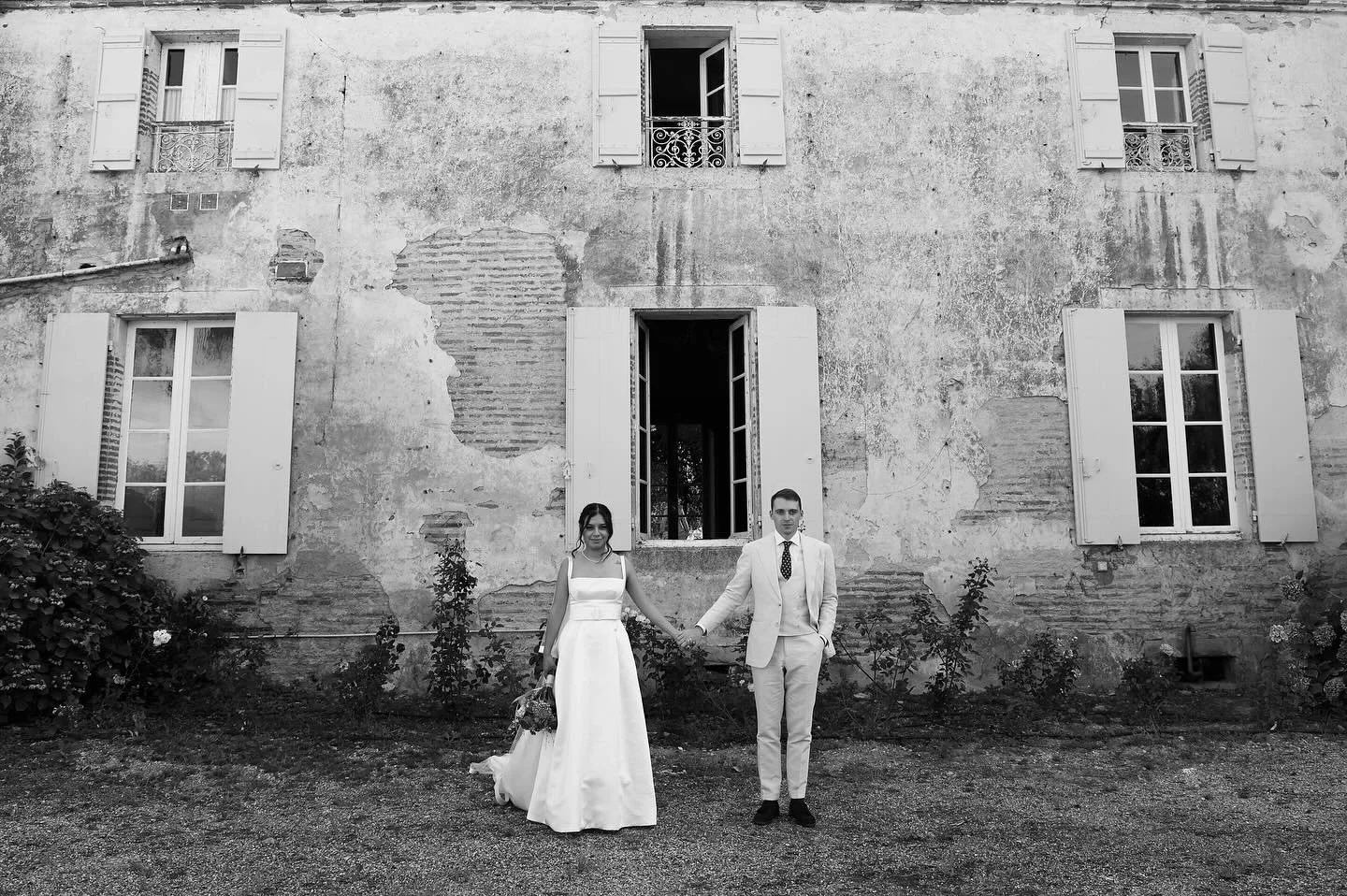 B&amp;JB, getting married with style. 

🐠 

Venue : 
Robe : 

_
Photographe Mariage Toulouse Sud-Ouest Destination Weddings